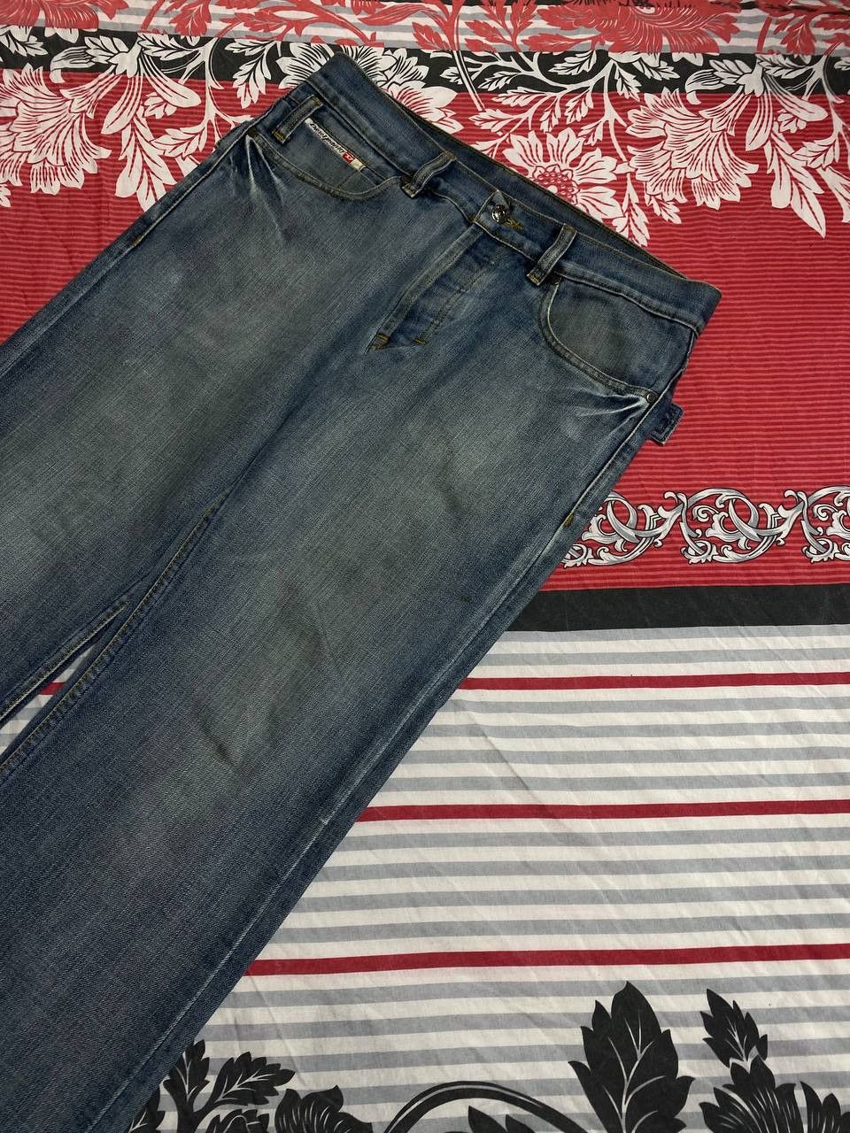 Diesel × Vintage Crazy Vintage Diesel Industries Baggy Denim Jeans Y2K Size US 34 / EU 50 - 11 Thumbnail