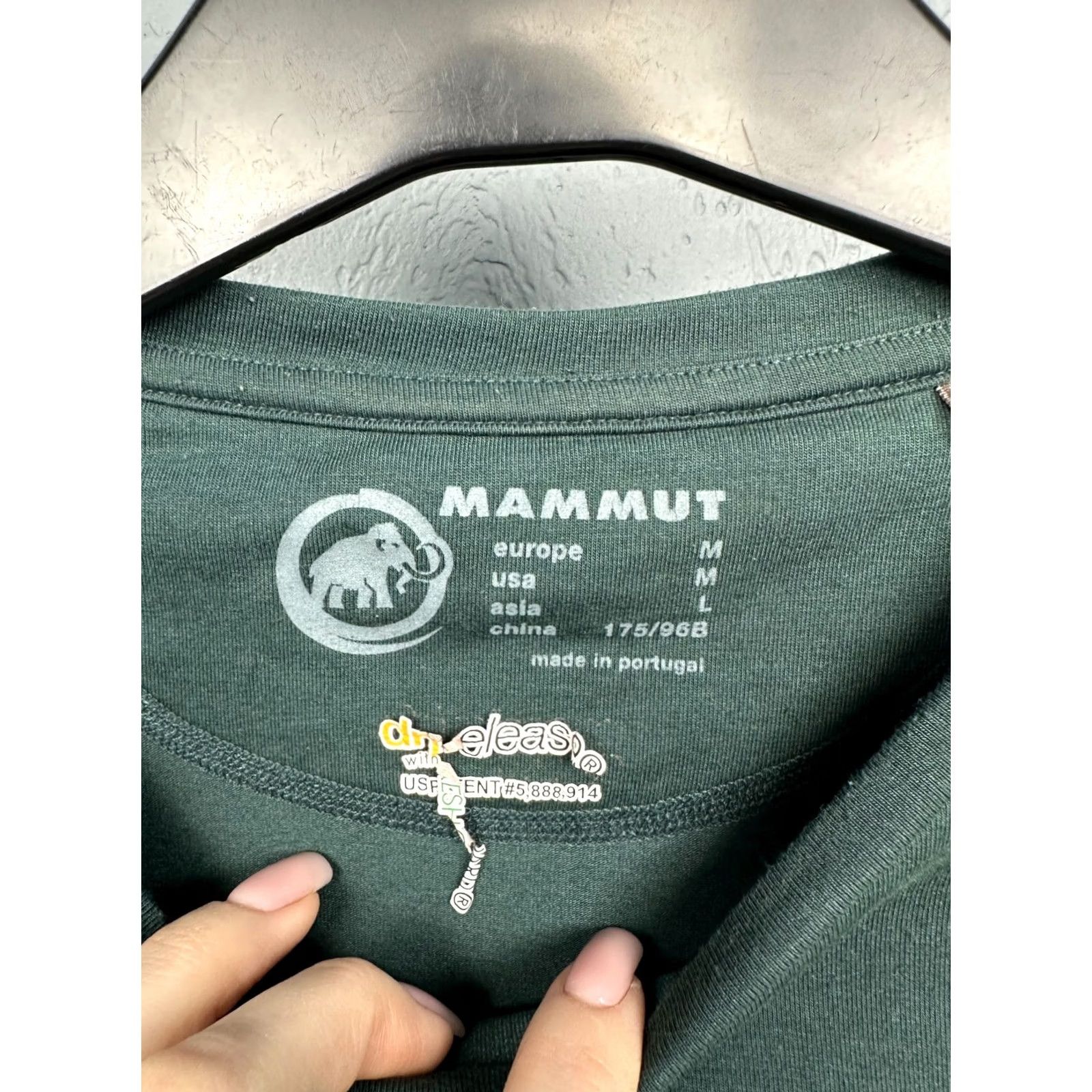 Mammut Mammut Mens Long Sleeve T-Shirt M Green Graphic Print Outdoor Shirt Couture Size US M / EU 48-50 / 2 - 5 Thumbnail