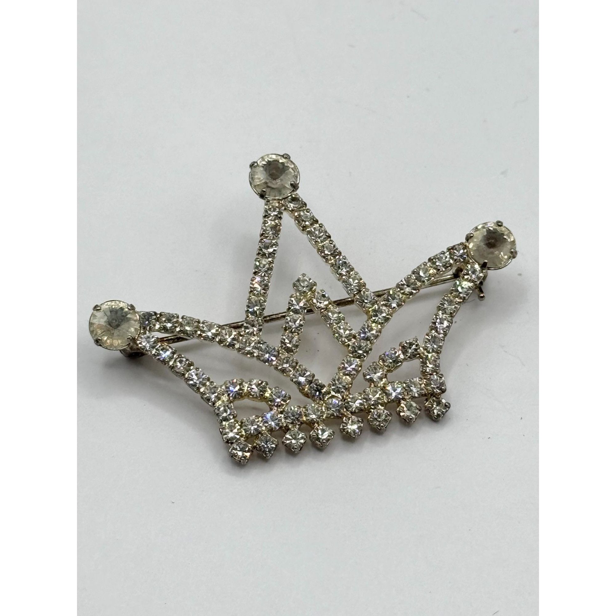 Vintage Vintage glass rhinestone crown brooch pin Size ONE SIZE - 3 Thumbnail