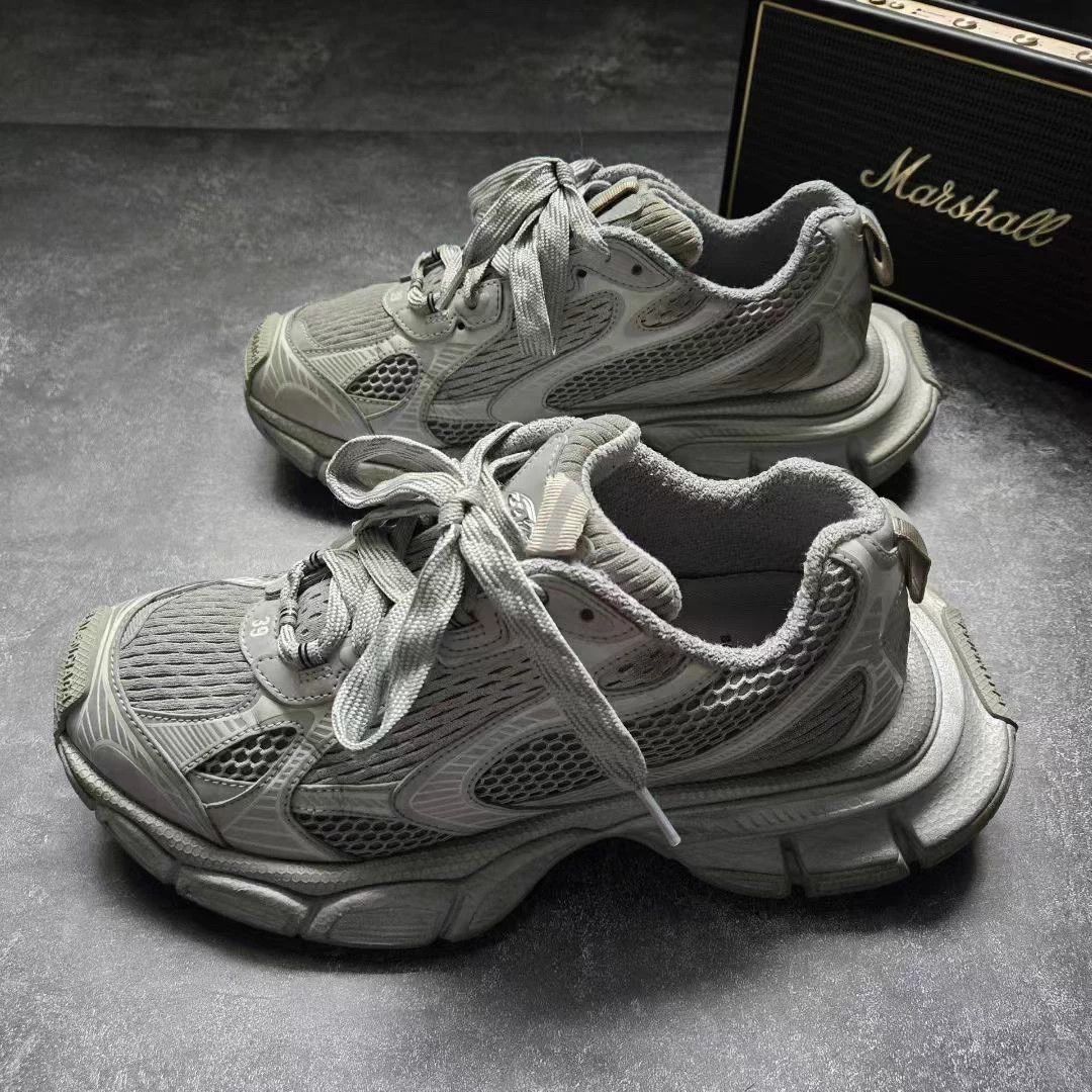 Balenciaga BALENCIAGA 3XL 3M Reflective Gray/White EU39 98New 2Worn Size US 6 / EU 39 - 1 Thumbnail