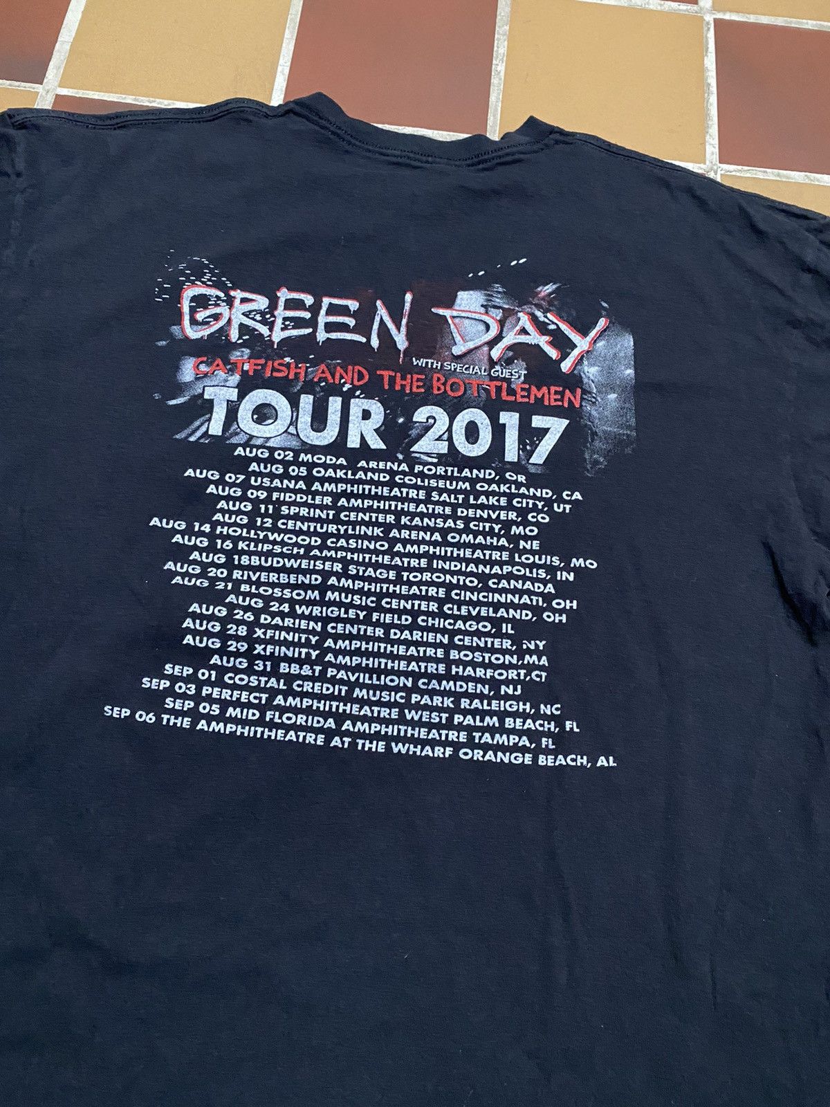 Band Tees × Vintage Rare Vintage Green Day Revolution Radio Tour Shirt Size US XXL / EU 58 / 5 - 4 Thumbnail