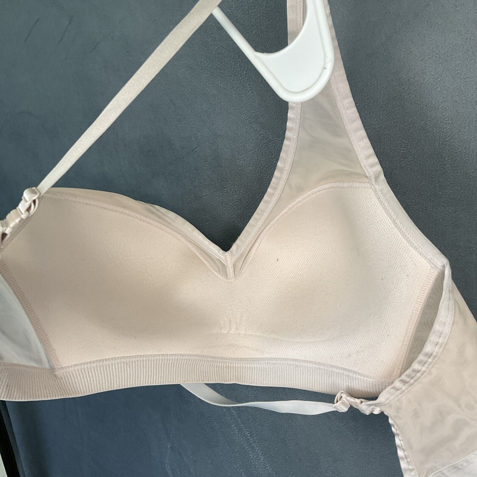 Victoria's Secret VICTORIA'S SECRET SPORT Size 36DD Beige INCREDIBLE Light Size XXL / US 16-18 / IT 52-54 - 12 Thumbnail