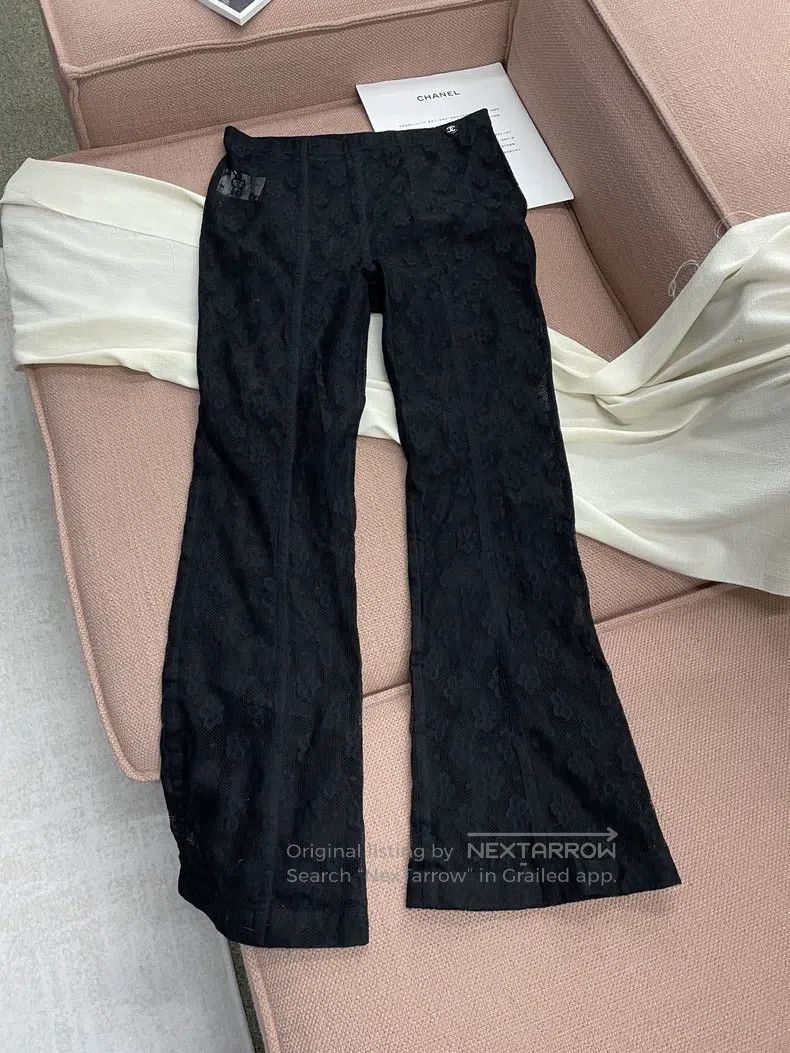 Chanel Chanel Black lace hollow camelia trousers Size 25" / US 0 / IT 36 - 1 Thumbnail