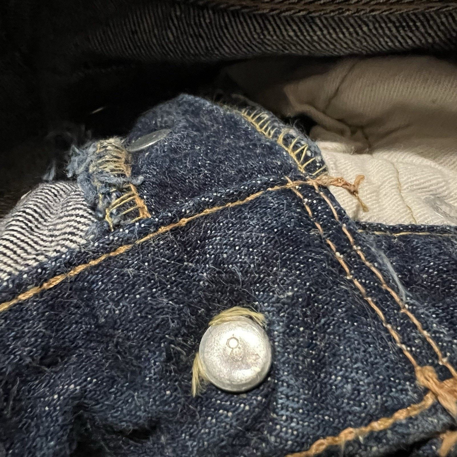 Levi's VTG 1960s Levi's Big E Dark Wash Selvedge Button Fly Jeans Size US 28 / EU 44 - 7 Thumbnail