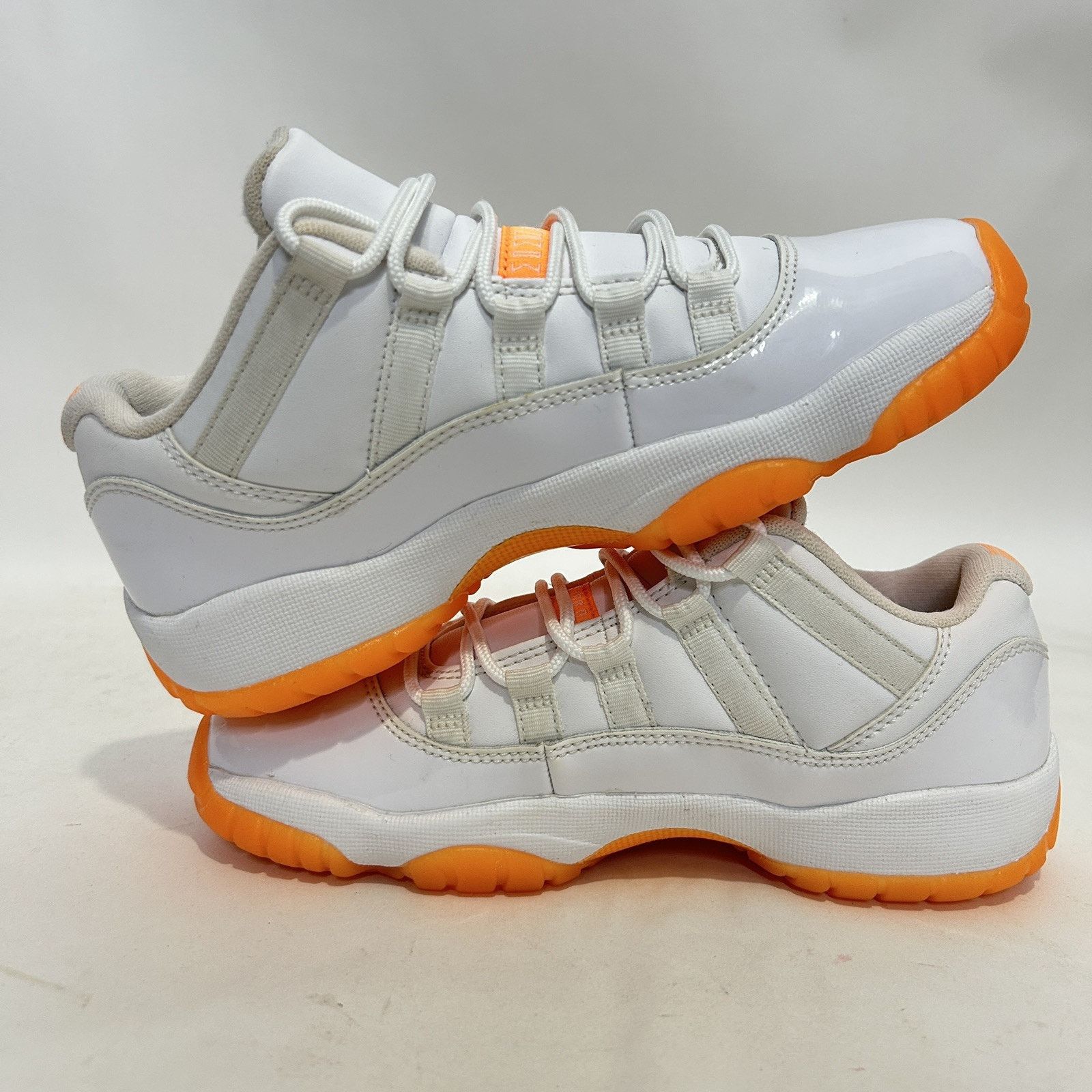 Nike Nike Air Jordan 11 Retro Low GS “Citrus Orange” Size US 5.5 / IT 35.5 - 3 Thumbnail