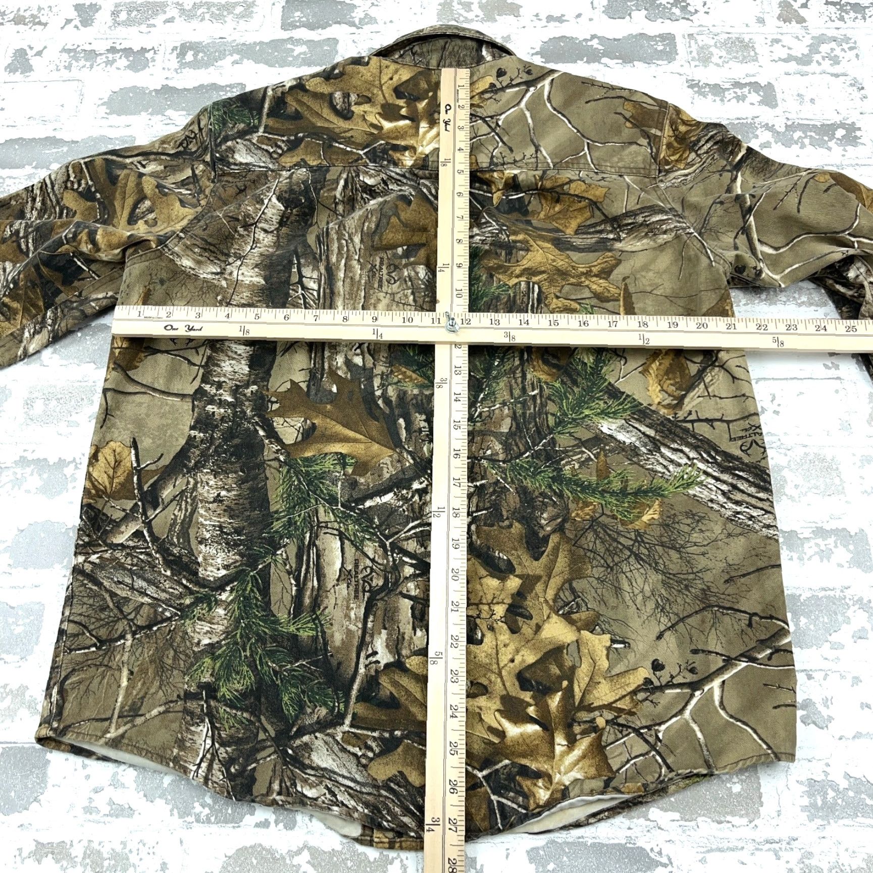 Realtree VINTAGE RealTree Camo Shirt Men Medium Brown Button Up Twill Denim Guide Series VTG Y2K Size US M / EU 48-50 / 2 - 7 Thumbnail