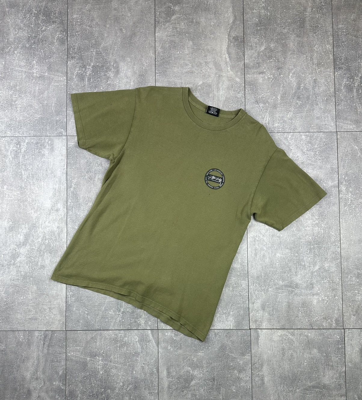Stussy Stussy International Tour Overprint Logo Olive T-Shirt Size US M / EU 48-50 / 2 - 3 Thumbnail