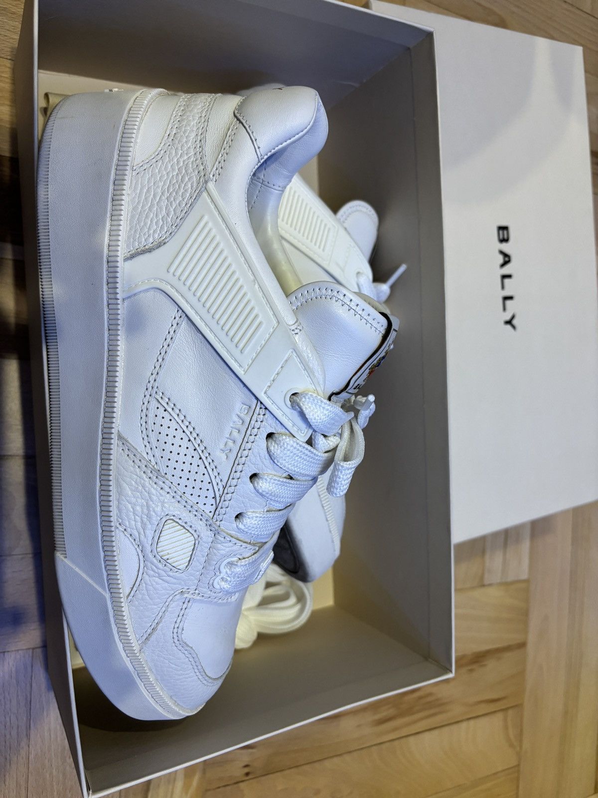 Bally Bally sneakers size UK 7 / 41 Size US 7 / EU 40 - 2 Thumbnail