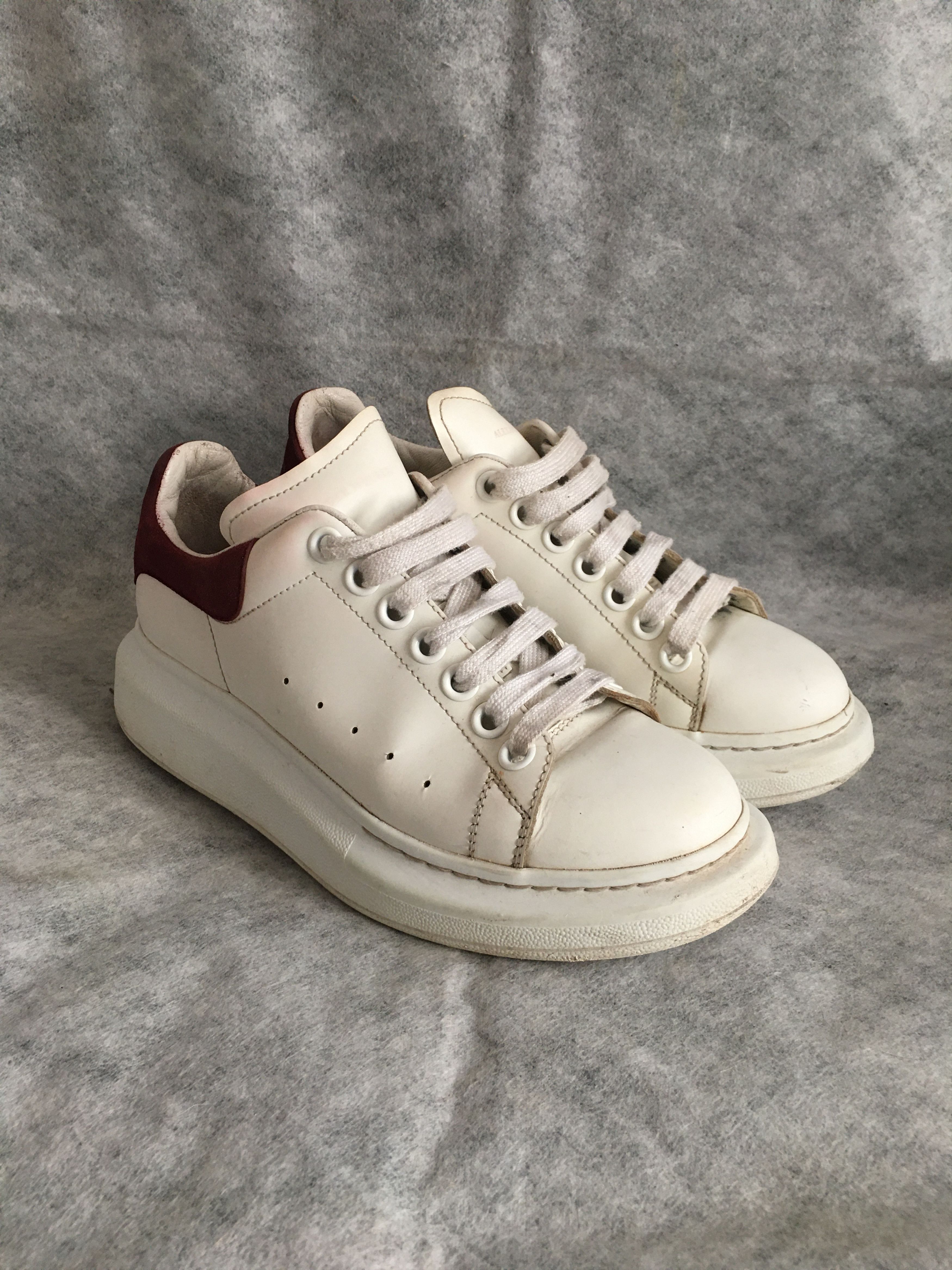 Alexander McQueen Alexander McQueen Oversized Leather Sneakers EU 37 Size US 7 / IT 37 - 2 Thumbnail