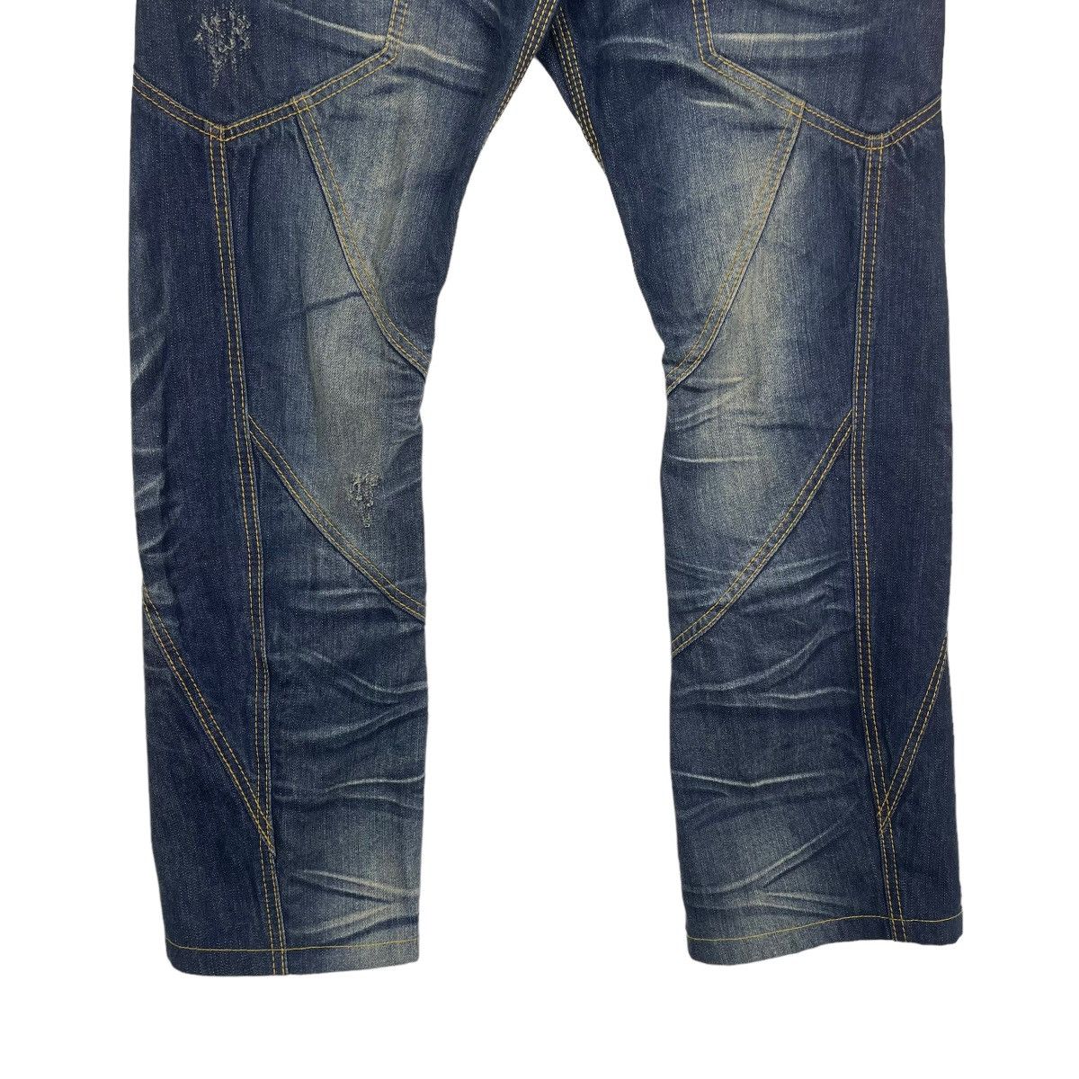 Japanese Brand JAPANASE HIDEAWAY NICOLE RIPPED JEANS FLARE DENIM Size US 32 / EU 48 - 4 Thumbnail