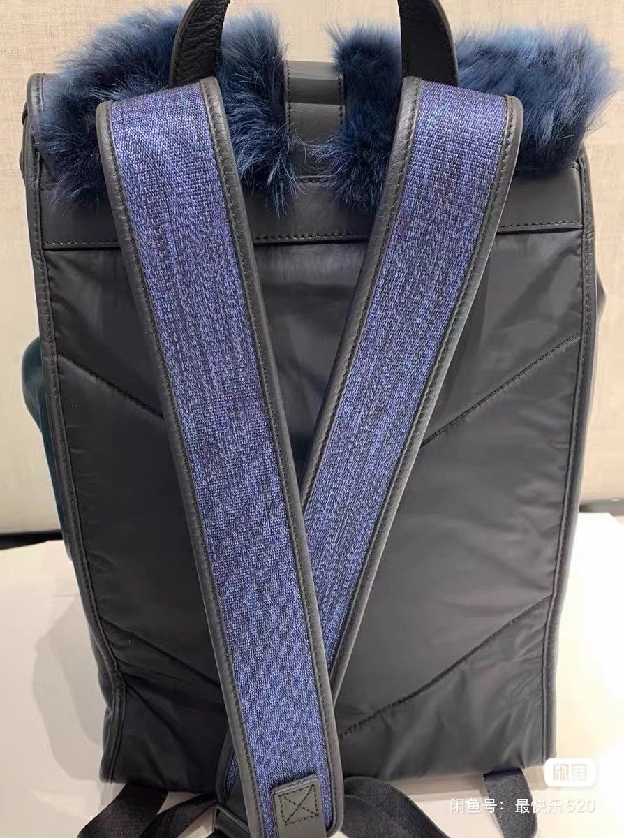 Emporio Armani Armani fur leather travel bag backpack runway （balenciaga ） Size ONE SIZE - 2 Thumbnail
