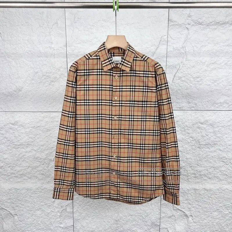 Burberry Burberry Khaki Cotton Women's Shirt. Size S / US 4 / IT 40 - 1 Thumbnail