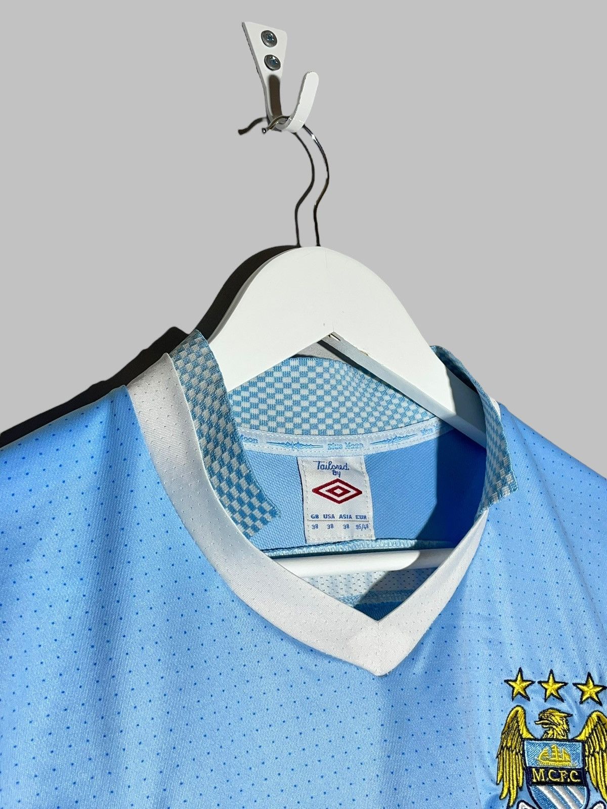 Umbro × Vintage #16 Kun Aguero Manchester City Umbro 2011/12 Football Shirt Size US S / EU 44-46 / 1 - 11 Thumbnail