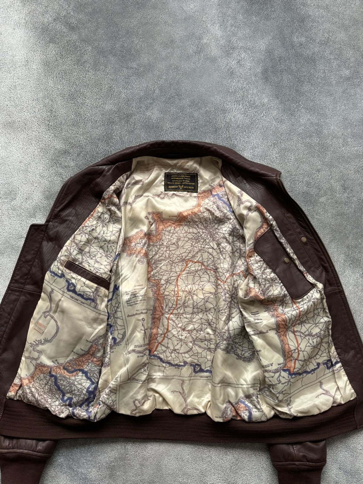 Avirex × Vintage Vintage Avirex G1 TOP GUN Leather Bomber Jacket Size US XL / EU 56 / 4 - 8 Thumbnail