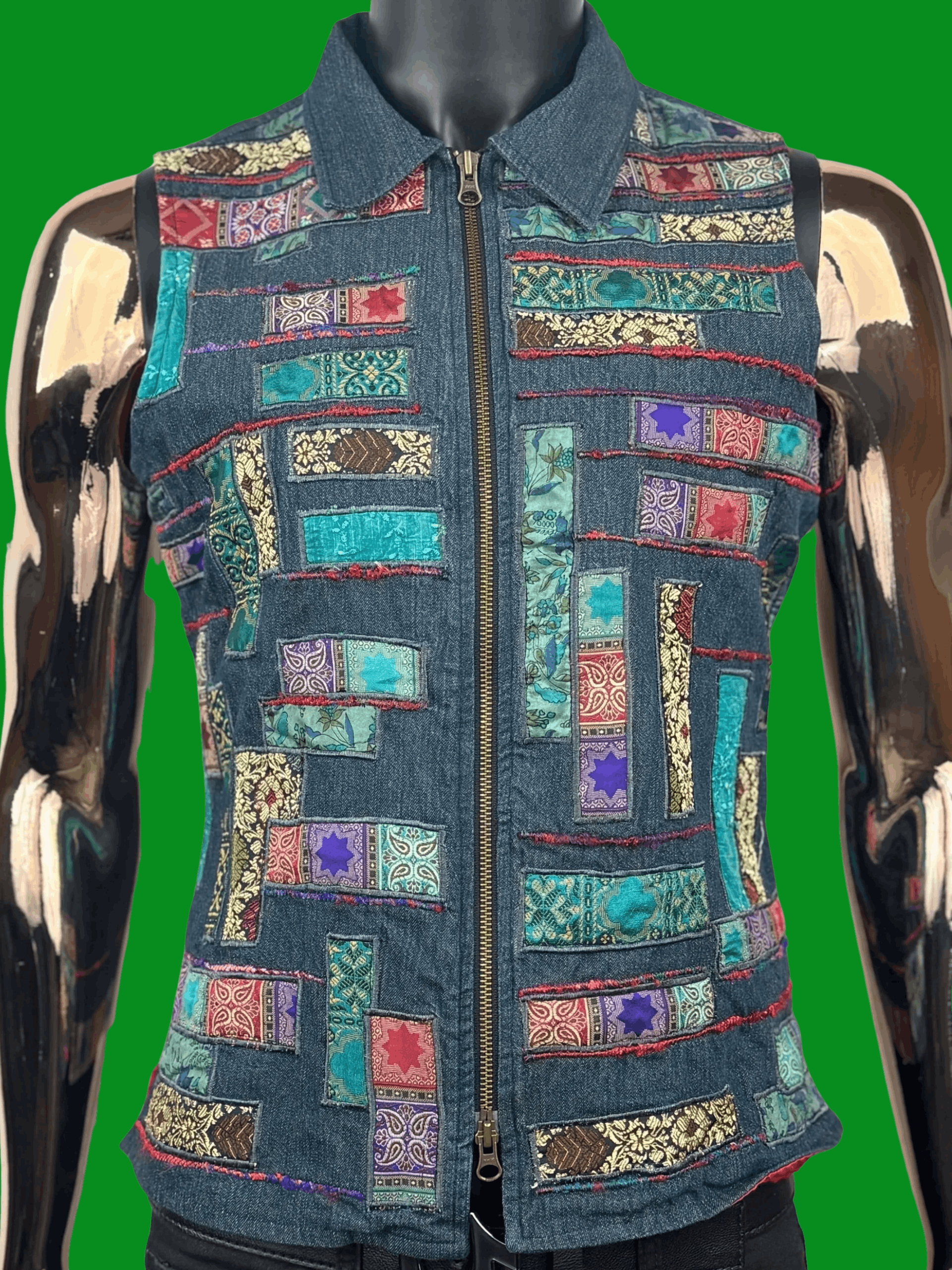 Coldwater Creek VTG Coldwater Creek Denim Vest w/ Brocade Patch & Embroidery Size M / US 6-8 / IT 42-44 - 2 Thumbnail