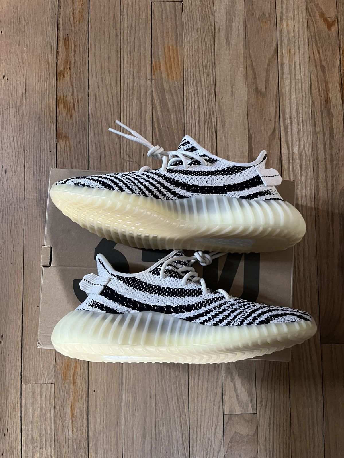 Adidas × Kanye West Yeezy Boost 350 V2 ‘Zebra’ 2017 Size US 9.5 / EU 42-43 - 2 Thumbnail