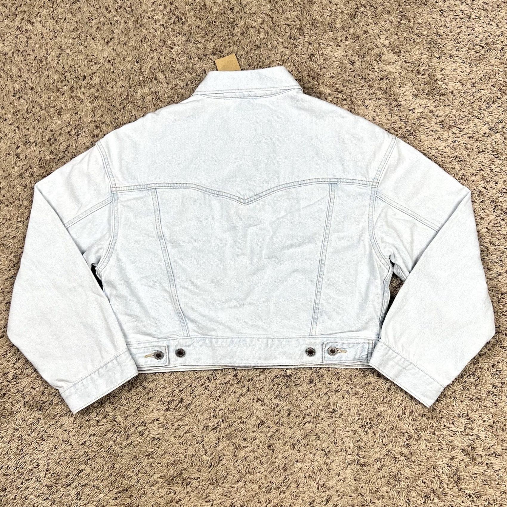 Denime VINTAGE Levis SilverTab Jean Jacket Womens Large Denim Cropped Light Blue Jacket, Casual, Modern, Stylish, 90s Inspired, Fall Winter Women’s Size 36" / US 14 / IT 50 - 3 Thumbnail