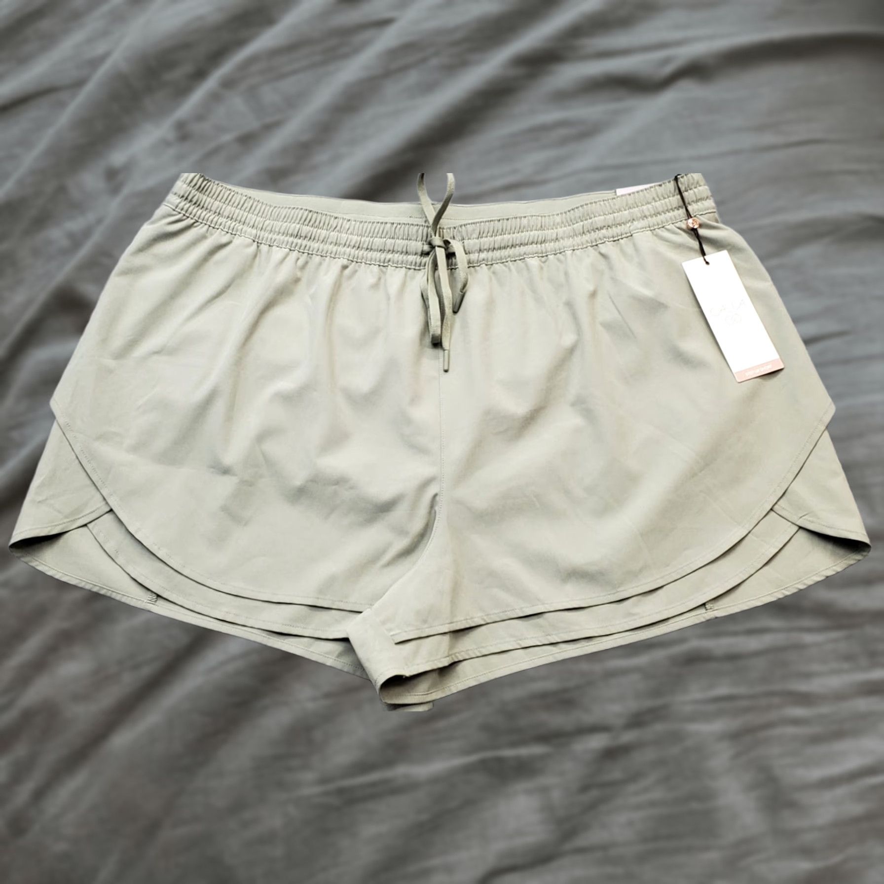 Vintage CALIA Hotty Hot Shorts Womens XL Green Lined Stretch Athletic Relaxed High Rise Size 40" / US 18 - 1 Thumbnail