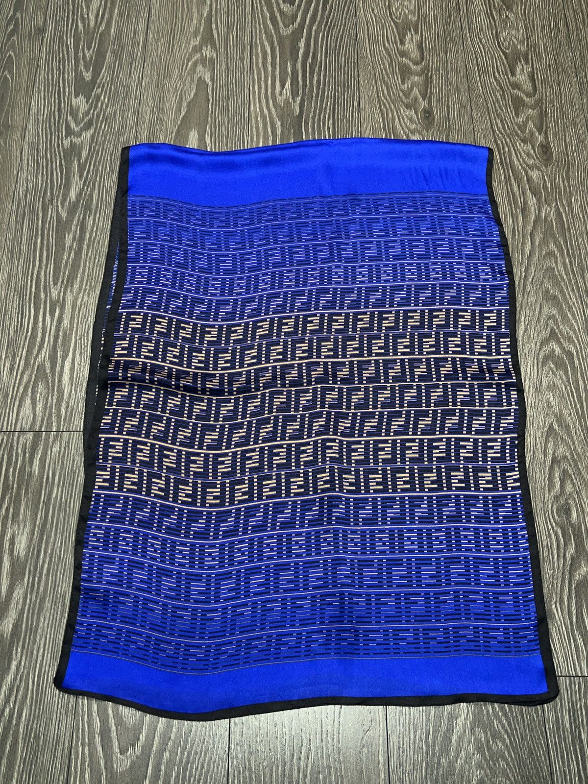 Fendi Fendi Silk Monogram Blue Large Scarve Scarf Size ONE SIZE - 3 Thumbnail