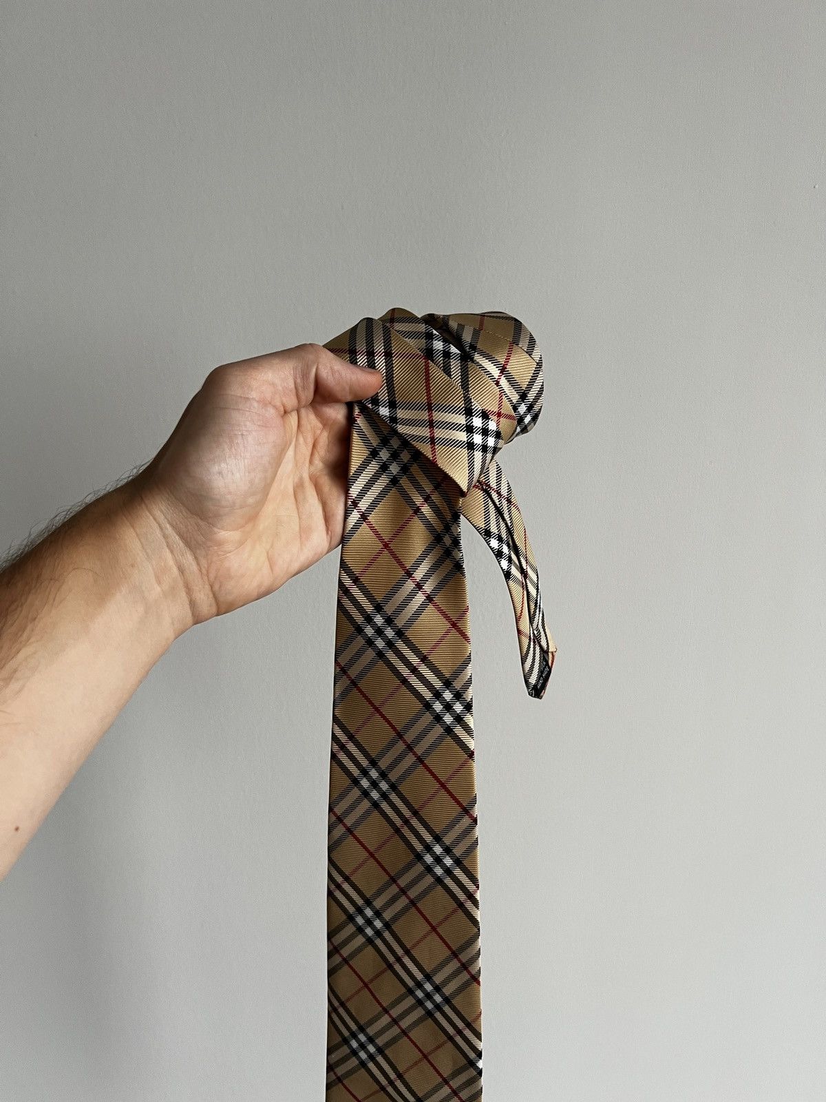 Burberry Vintage Burberry London Men Tie Silk Classic Beige Authentic Size ONE SIZE - 8 Thumbnail