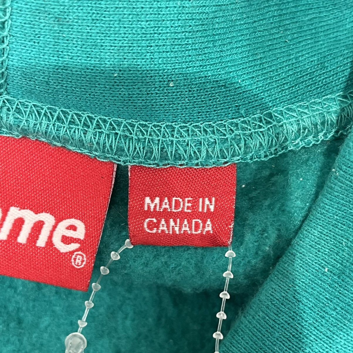 Supreme Supreme Small Box Hooded Sweatshirt (FW22) Size US M / EU 48-50 / 2 - 5 Thumbnail