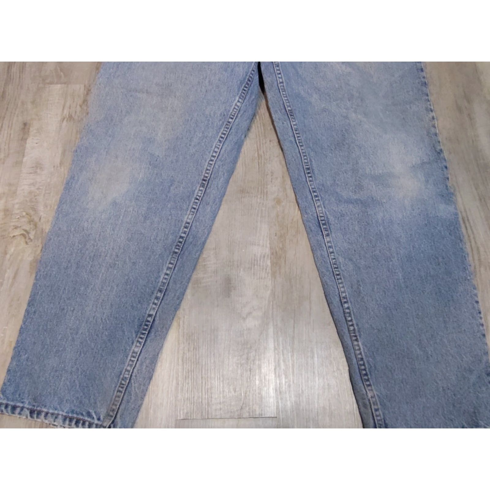 Levi's VINTAGE Levi's 560 Light Wash Loose Fit Tapered Leg Jeans 40X31 Blue 90s Mens Size US 40 / EU 56 - 5 Thumbnail