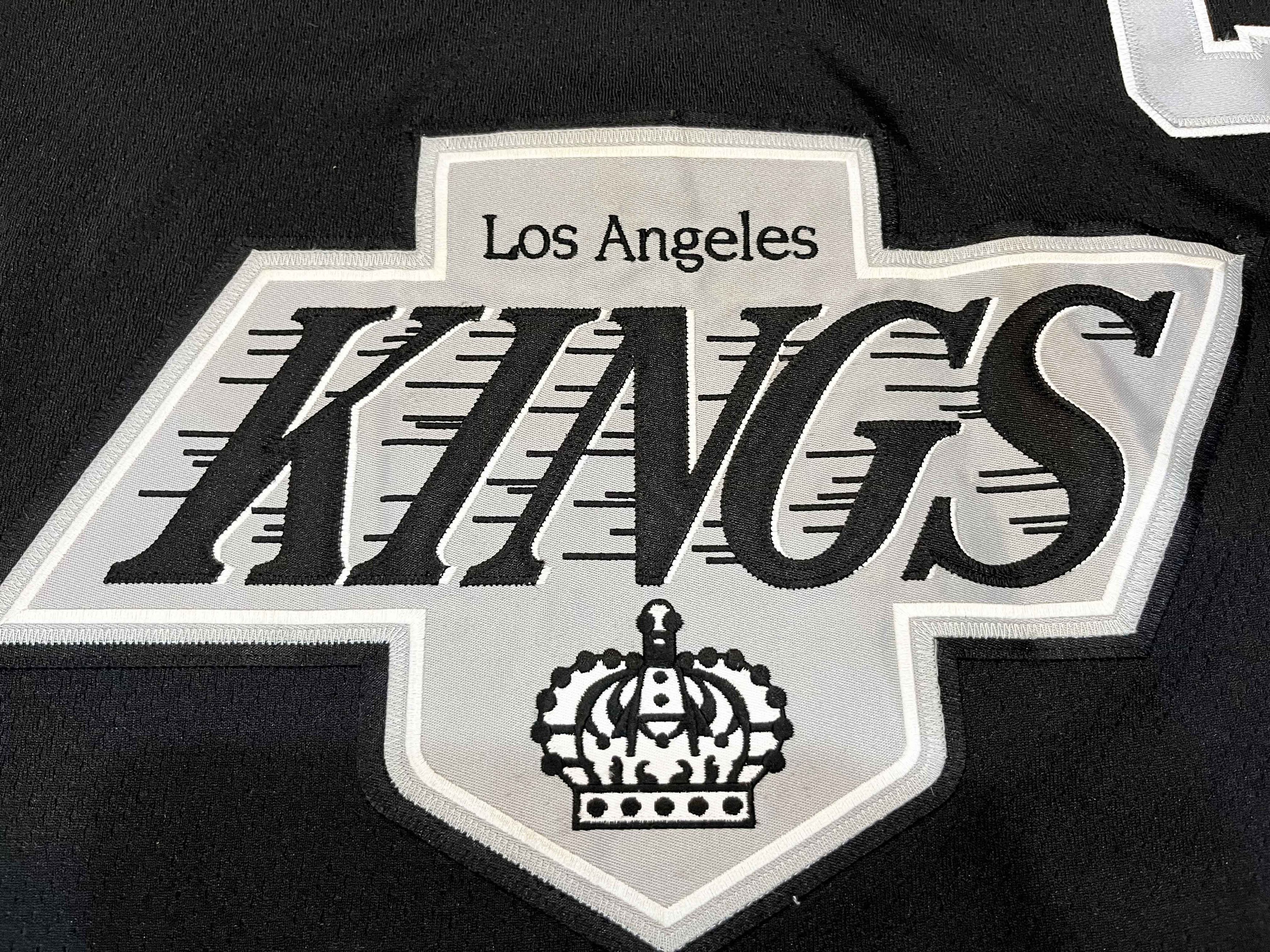 Ccm × NHL CCM Heroes Los Angeles Kings GRETZKY #99 NHL Hockey Jersey Size US XL / EU 56 / 4 - 2 Thumbnail