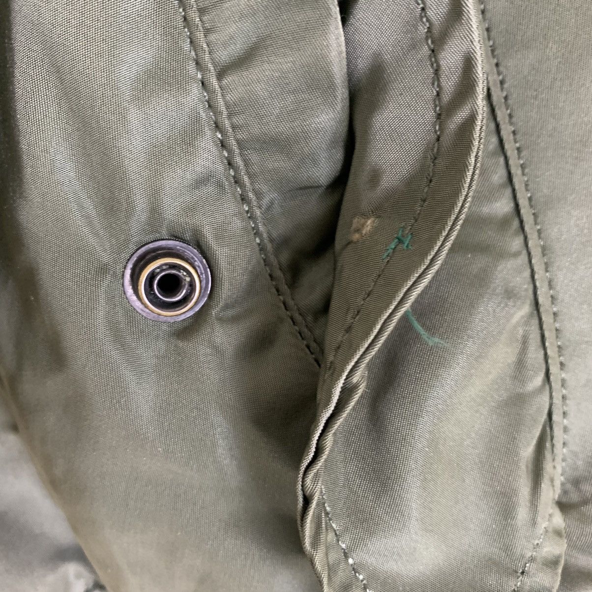 Alpha Industries Alpha Industries American Military Bomber Flight Jacket Size US L / EU 52-54 / 3 - 6 Thumbnail