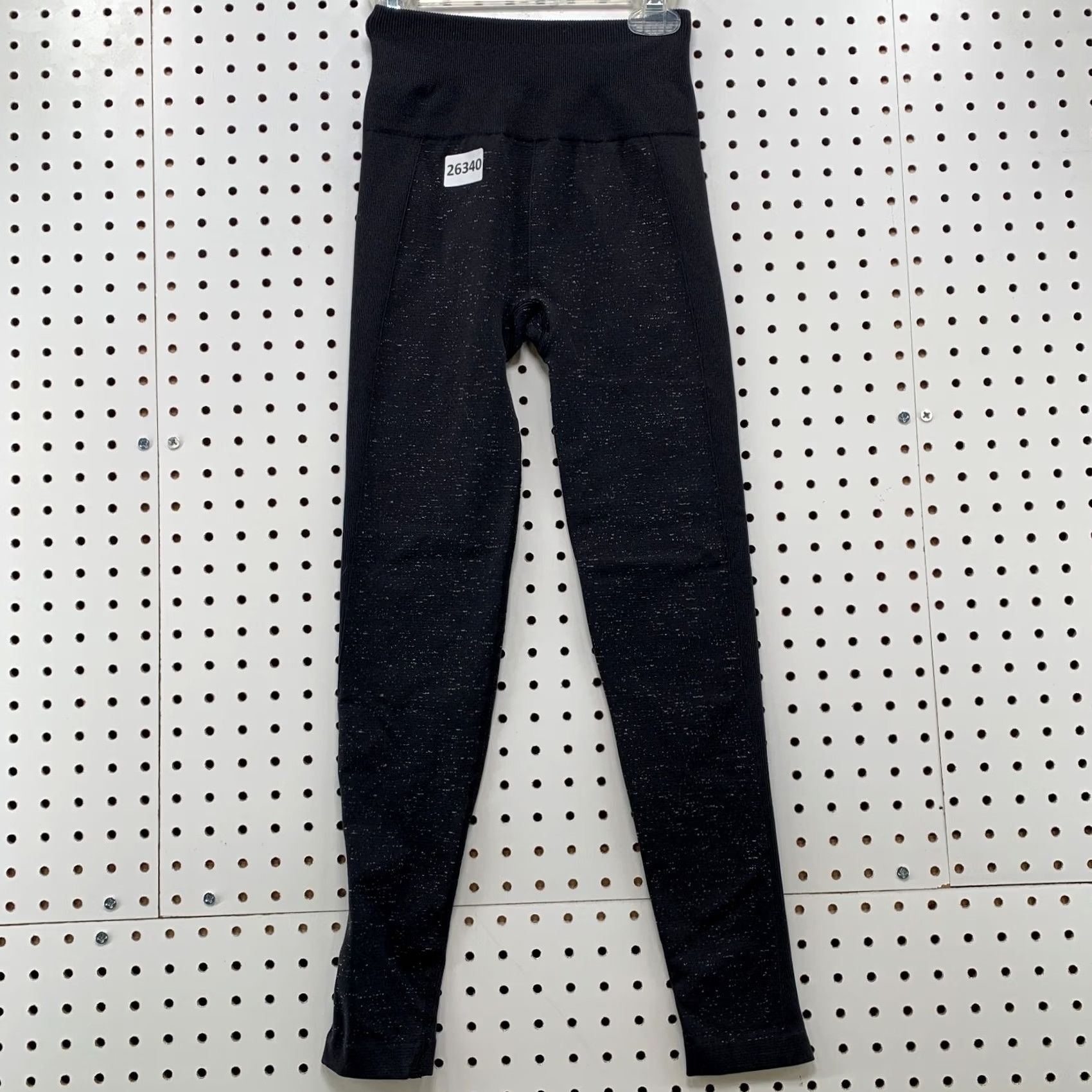 Lululemon Lululemon Free To Flow Crop Leggings Black Speckled Size 2 24.5 Womens Size 26" / US 2 / IT 38 - 2 Thumbnail