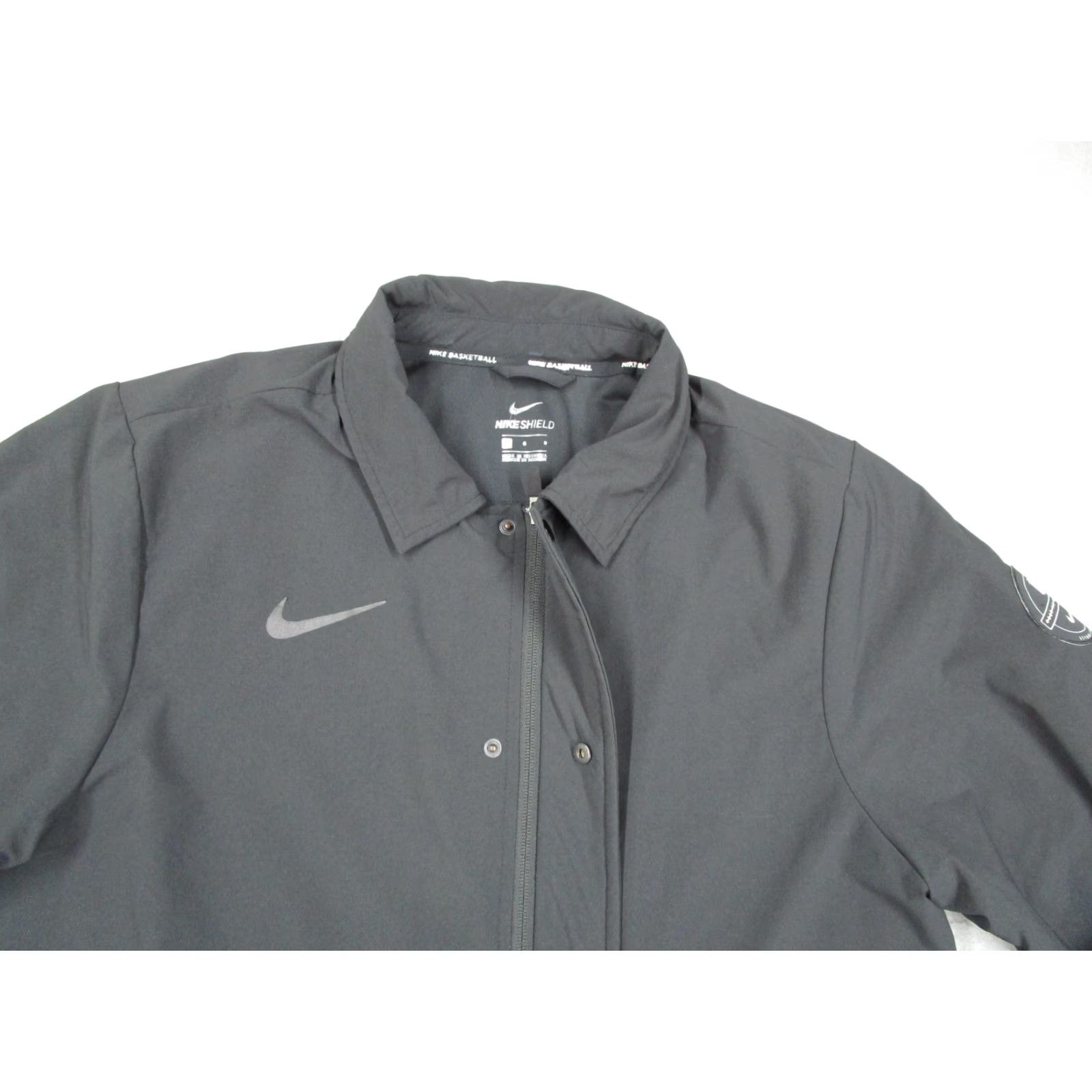 Nike Nike Shield Jacket Mens Large Black Kyrie Basketball Windbreaker 890653-010 Size US L / EU 52-54 / 3 - 2 Thumbnail