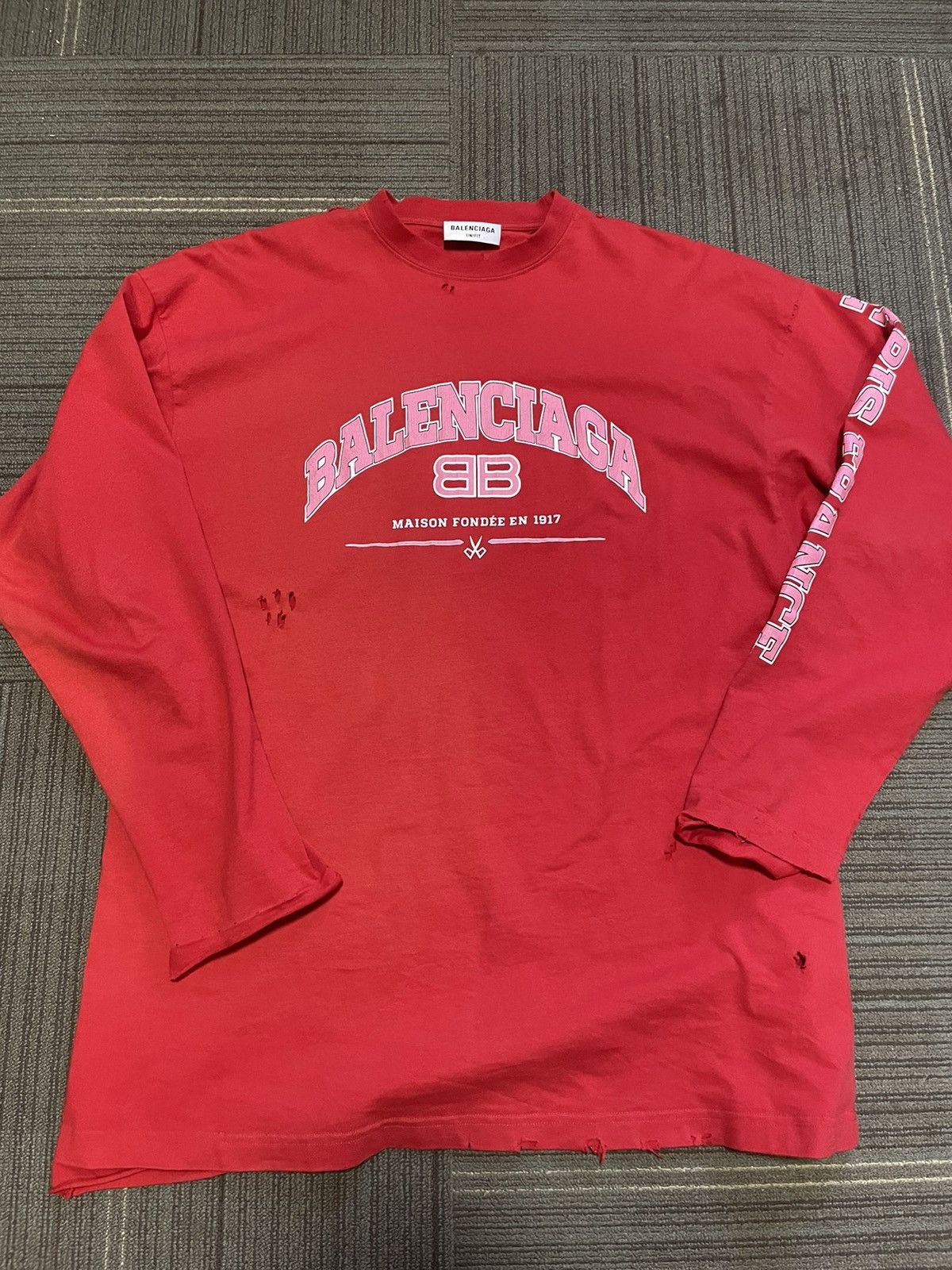 【BALENCIAGA】MAISON LOGO LONG SLEEVE T SHIRT Balenciaga T Shirt Maison | Grailed
