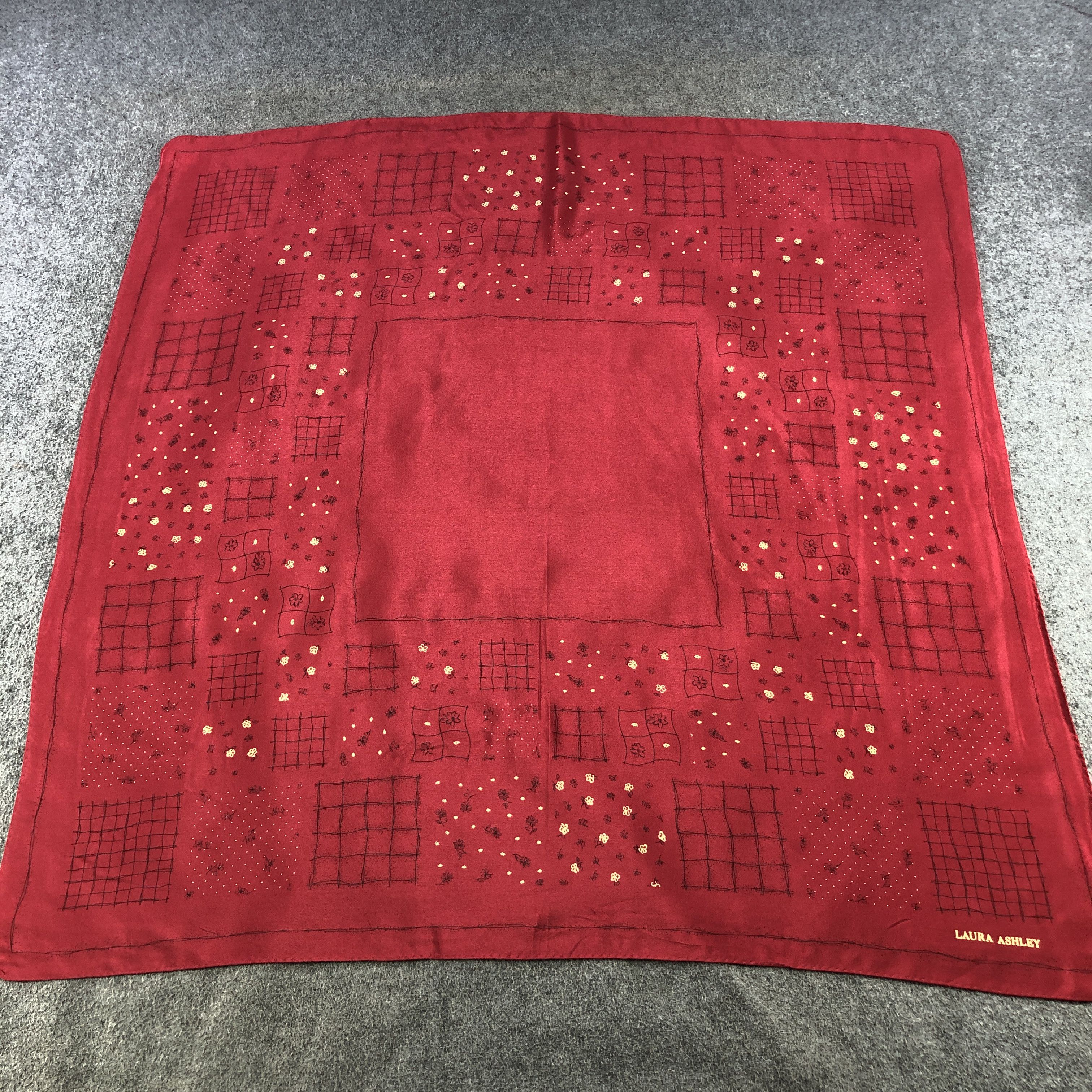 Japanese Brand Laura Ashley Silk Scarf M1065 Size ONE SIZE - 2 Thumbnail