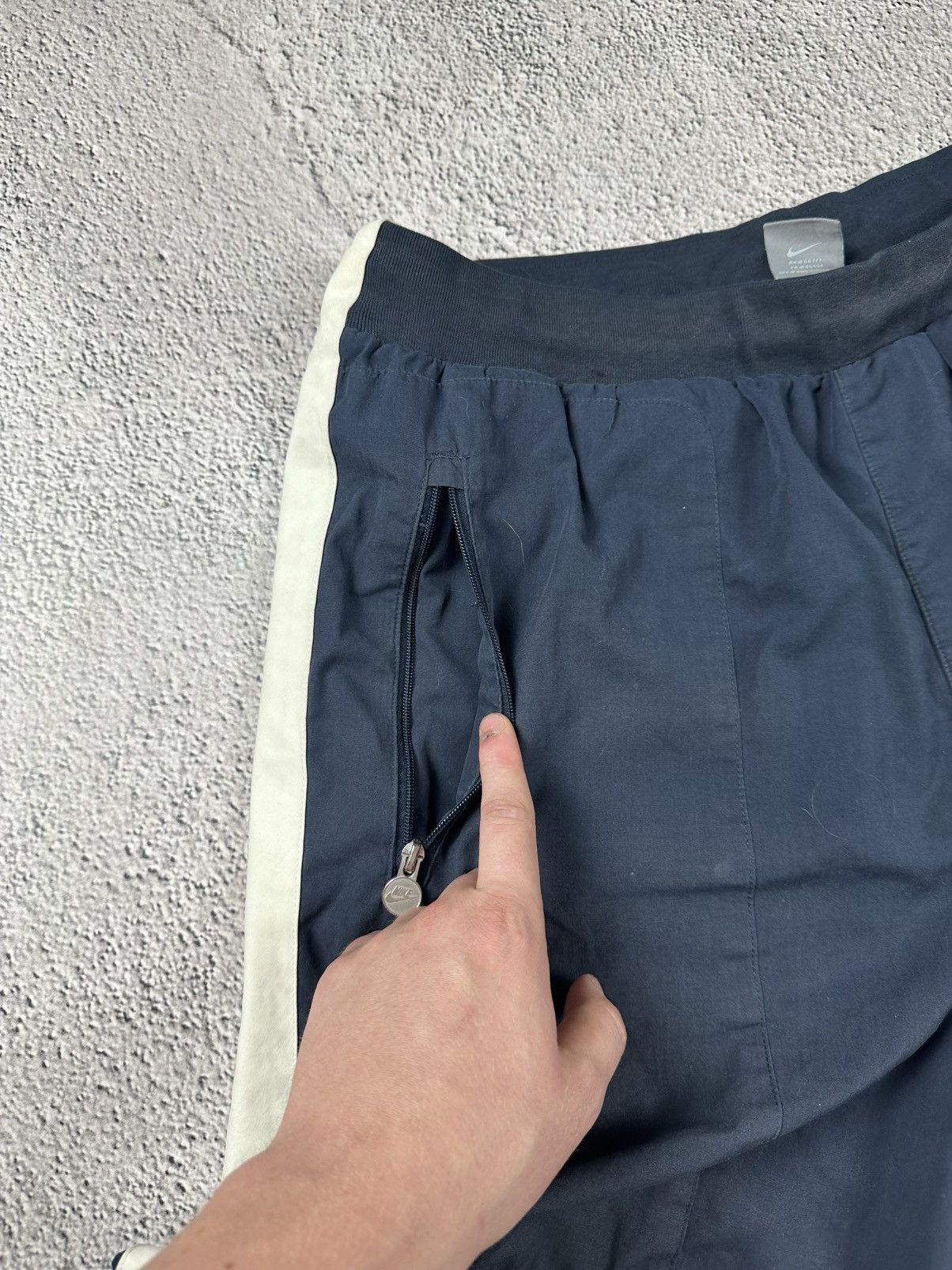 Nike Vintage Nike Oregon Trackpants Nylon Baggy Drill Faded Style Size US 36 / EU 52 - 7 Thumbnail