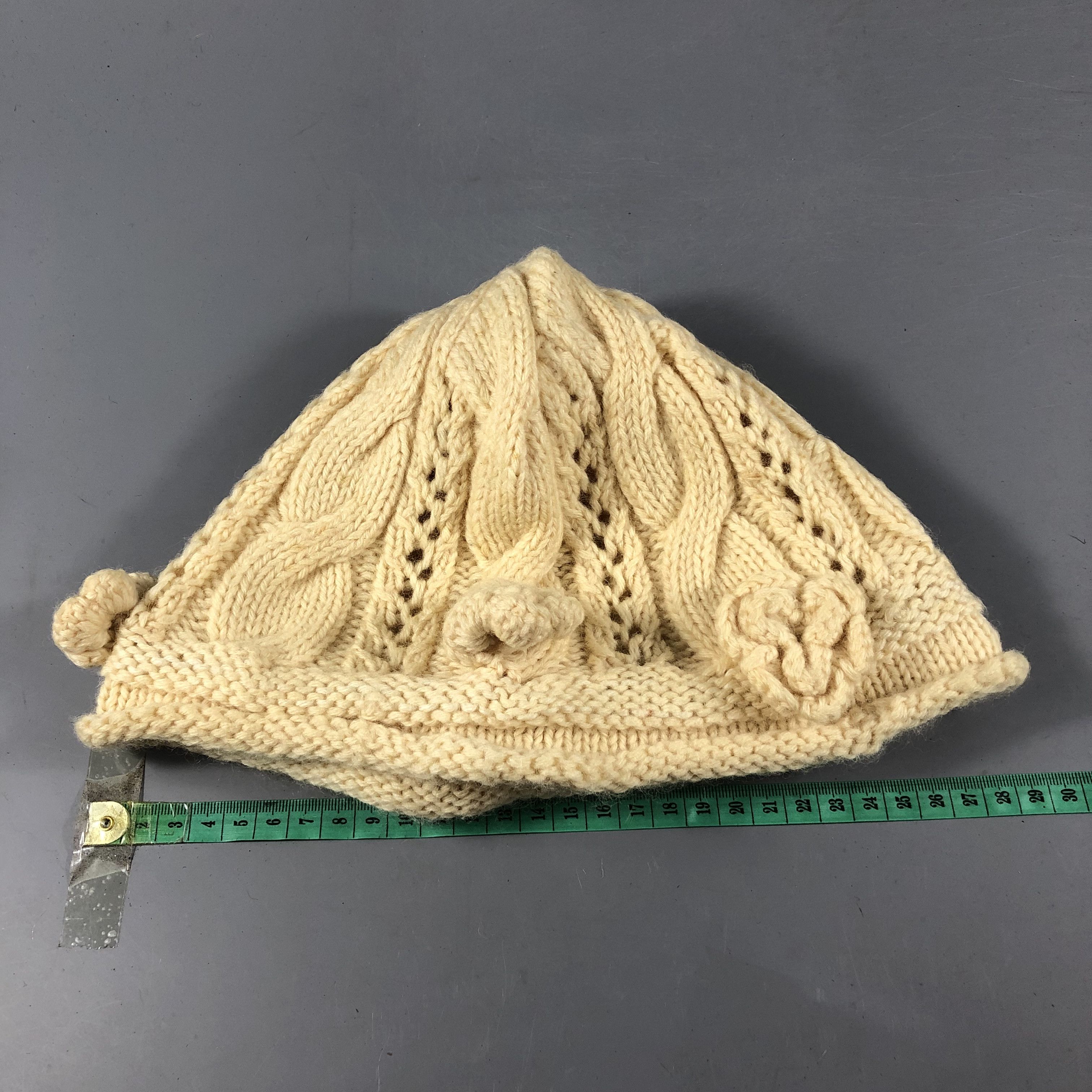 Vintage Cable Knit Crochet Flower Beanie Snowcap Snow Hat B998 Size ONE SIZE - 3 Thumbnail