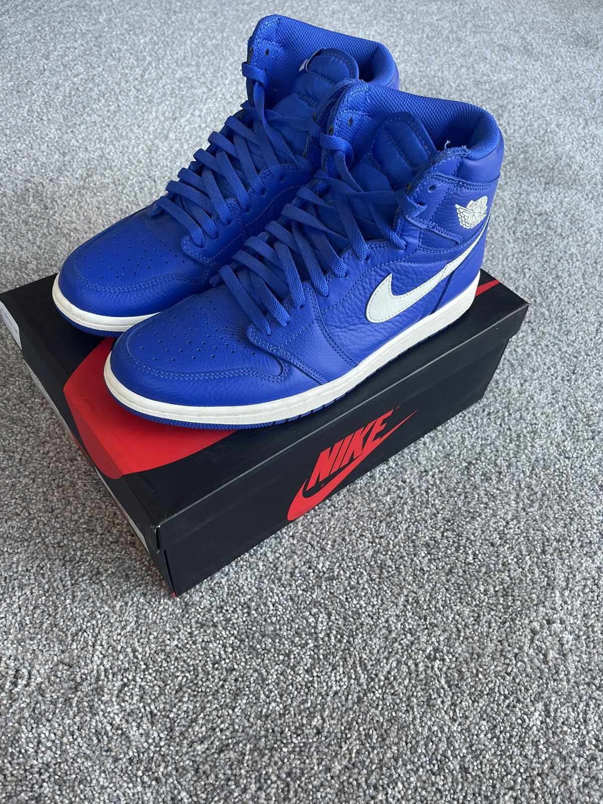 jordan1 hyper royal