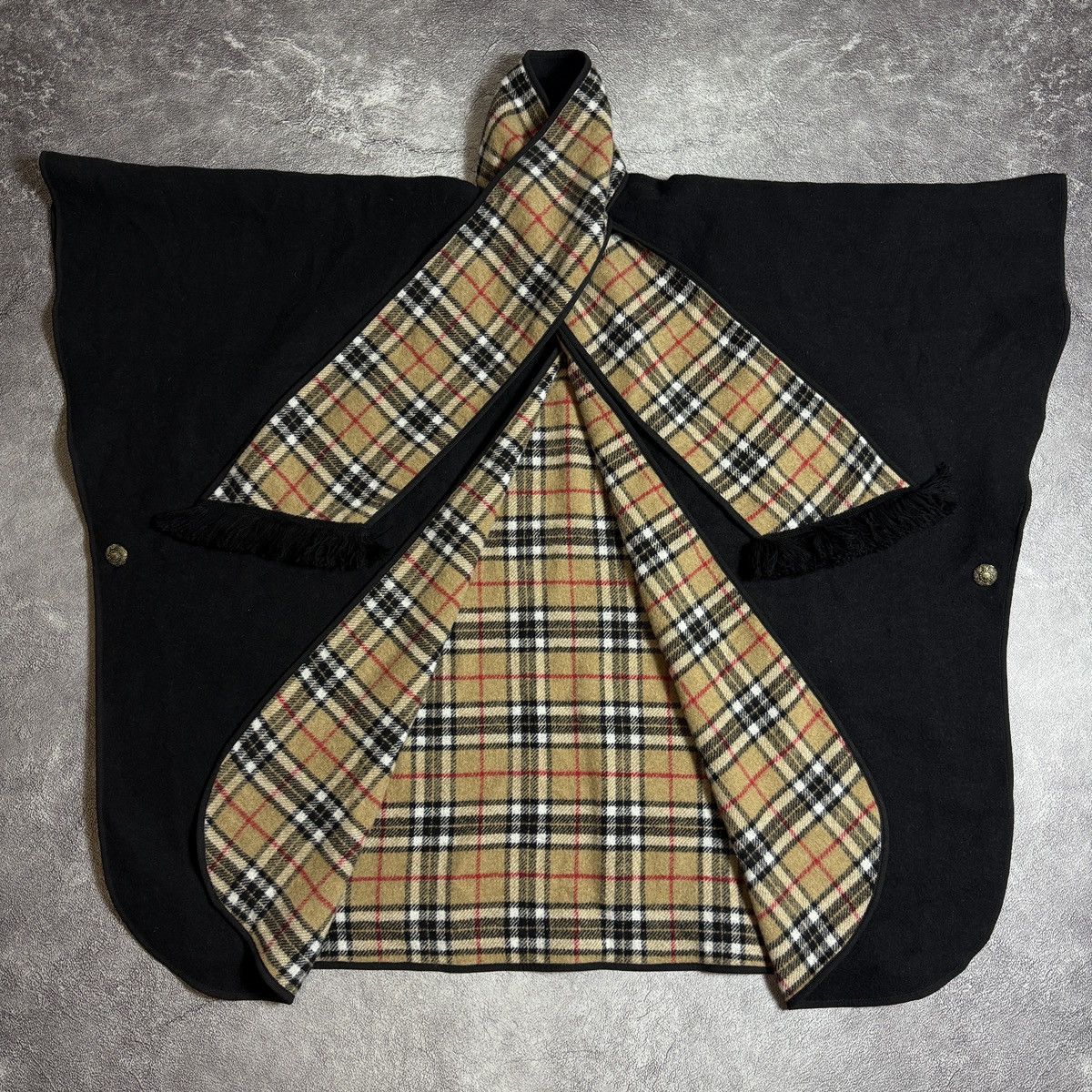 Burberry Burberry’s Reversible Wool Poncho Nova Check Black Size ONE SIZE - 1 Thumbnail