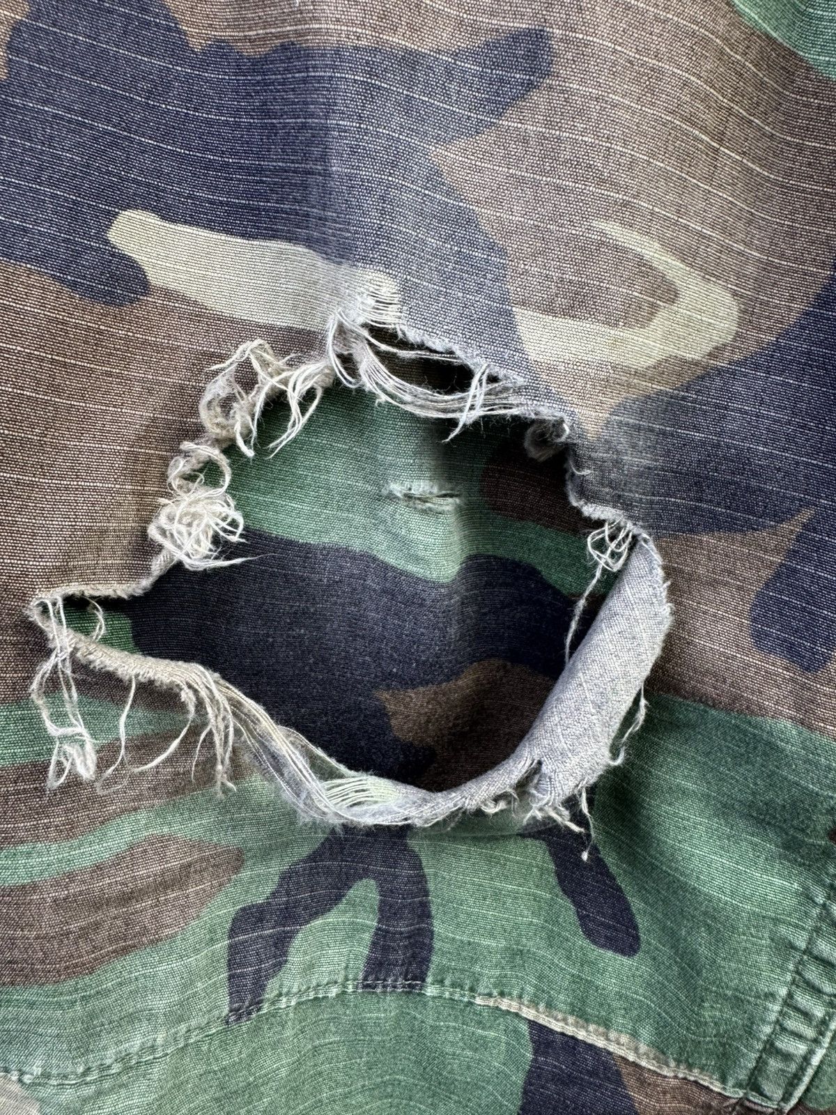 Vintage Vintage Military Pants Men's Medium Green Camo Trousers Size US 32 / EU 48 - 4 Thumbnail