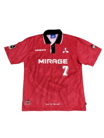 Umbro Vintage Urawa Red Jersey Size US XL / EU 56 / 4 - 1 Thumbnail