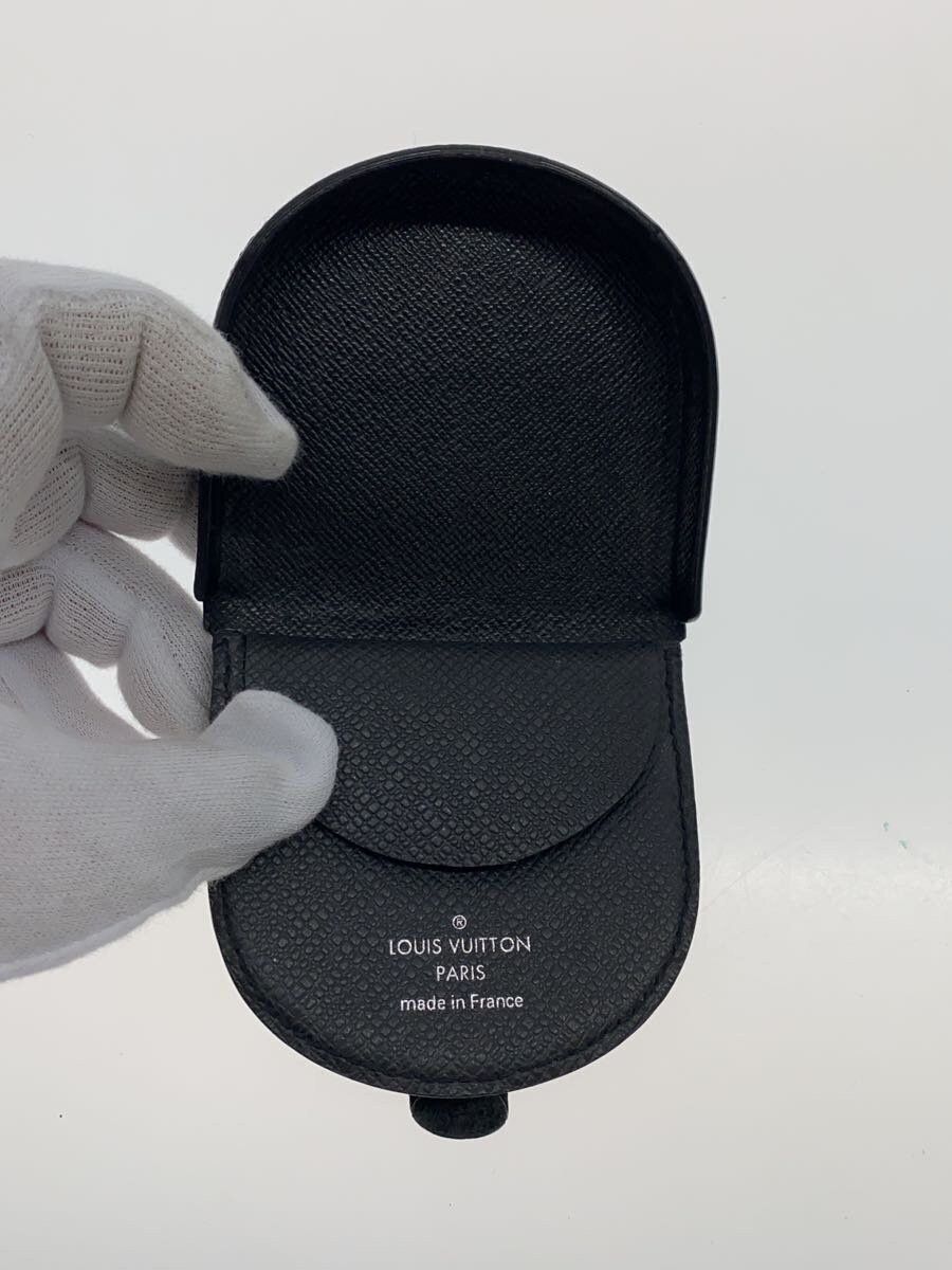 Louis Vuitton Louis Vuitton Taiga Porte Monet Cuvette Black Size ONE SIZE - 4 Thumbnail