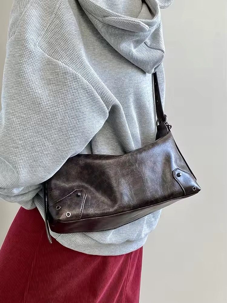 Japanese Brand × Leather Leather Retro Crossbody Bag Size ONE SIZE - 3 Thumbnail