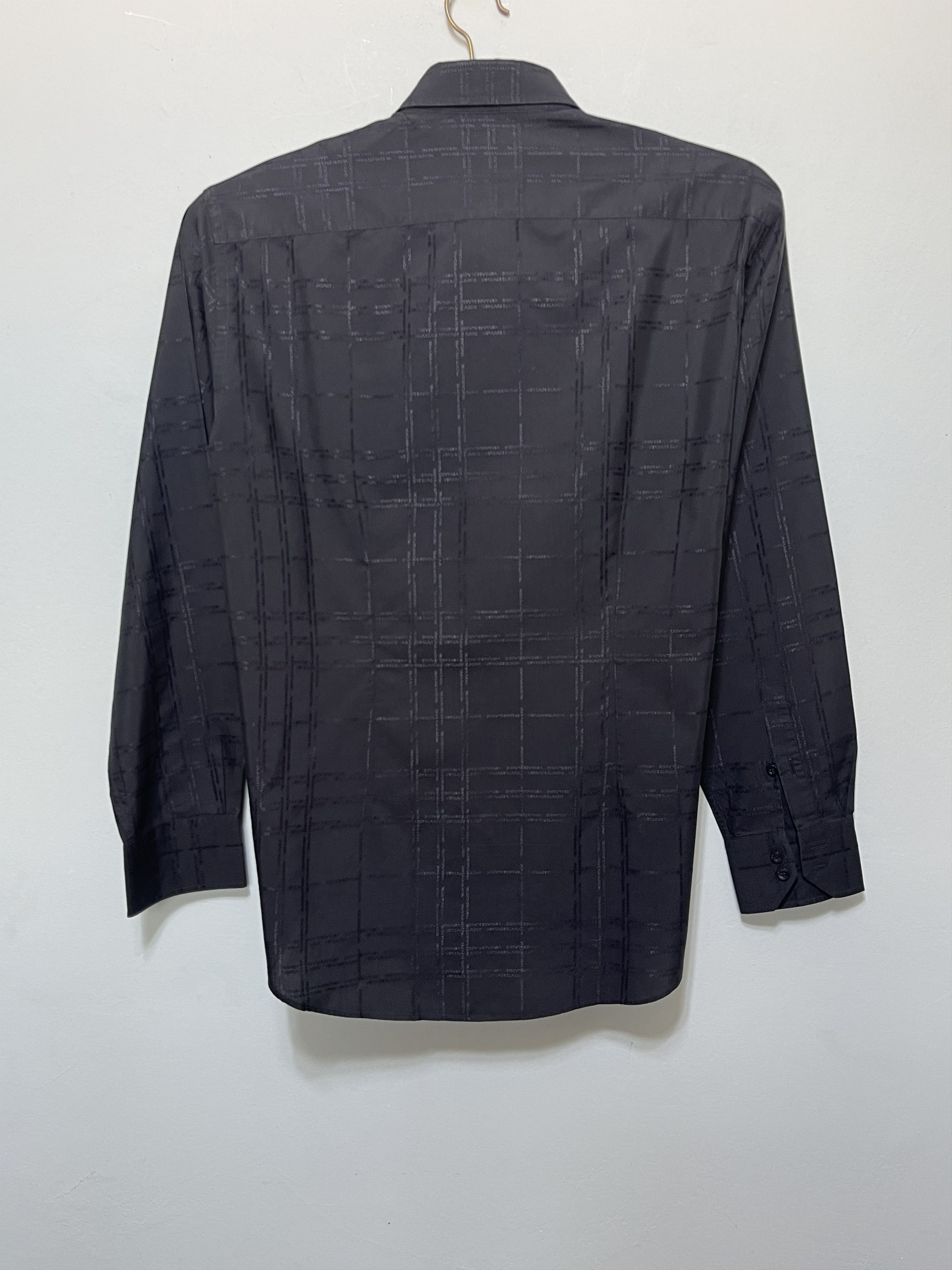 Versace 🔥 monogrammed shirt vintage versace black size L Size US L / EU 52-54 / 3 - 6 Thumbnail