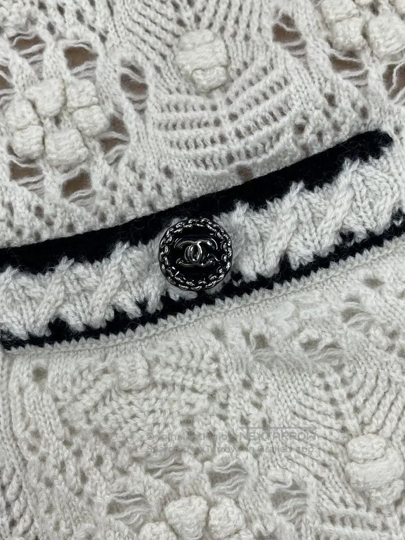Chanel Chanel Black and white one-shoulder cashmere dress Size XS / US 0-2 / IT 36-38 - 3 Thumbnail
