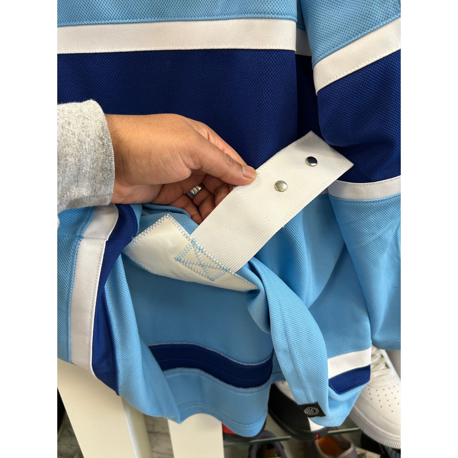 Adidas Vintage Adidas Montreal Canadiens Reverse Retro 2.0 Jersey S Size US S / EU 44-46 / 1 - 2 Thumbnail