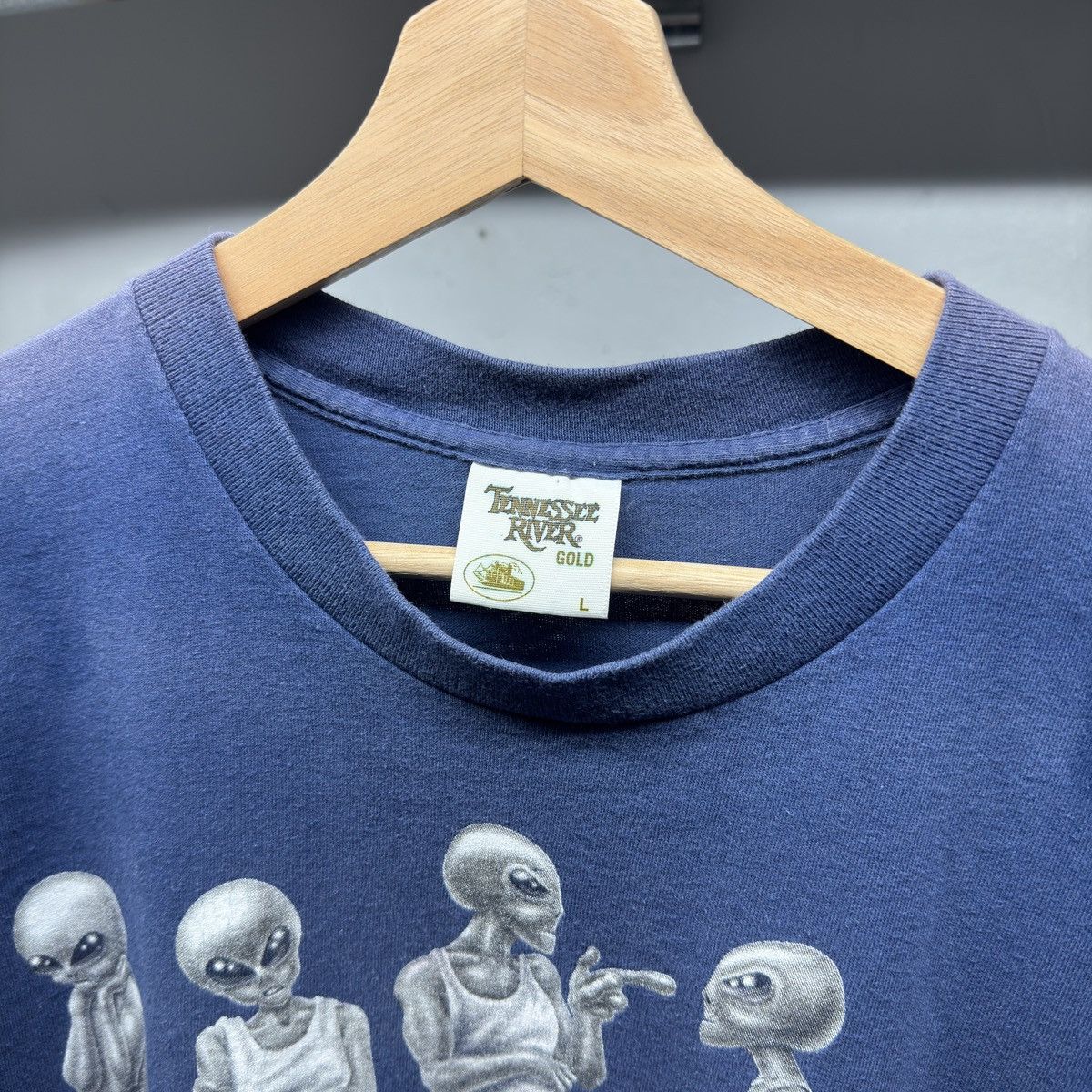Vintage 90s Alienwear Alien Faded Shirt ERD Grunge Chrome Band WCC Size US L / EU 52-54 / 3 - 4 Thumbnail