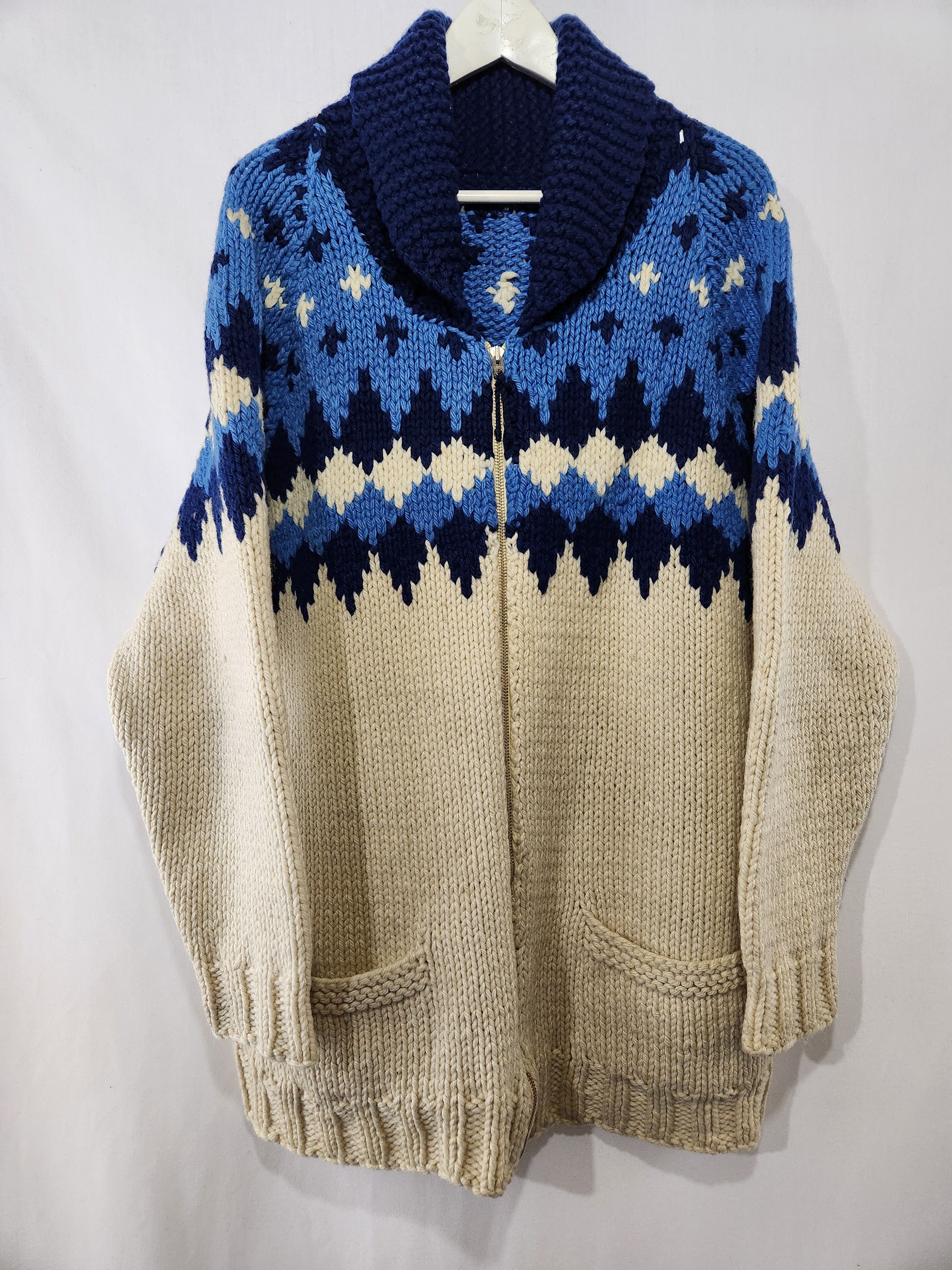 Other Hand Knit Blue Ivory Fair Isle Yolk Shawl Collar Zip Up Size US XL / EU 56 / 4 - 1 Thumbnail