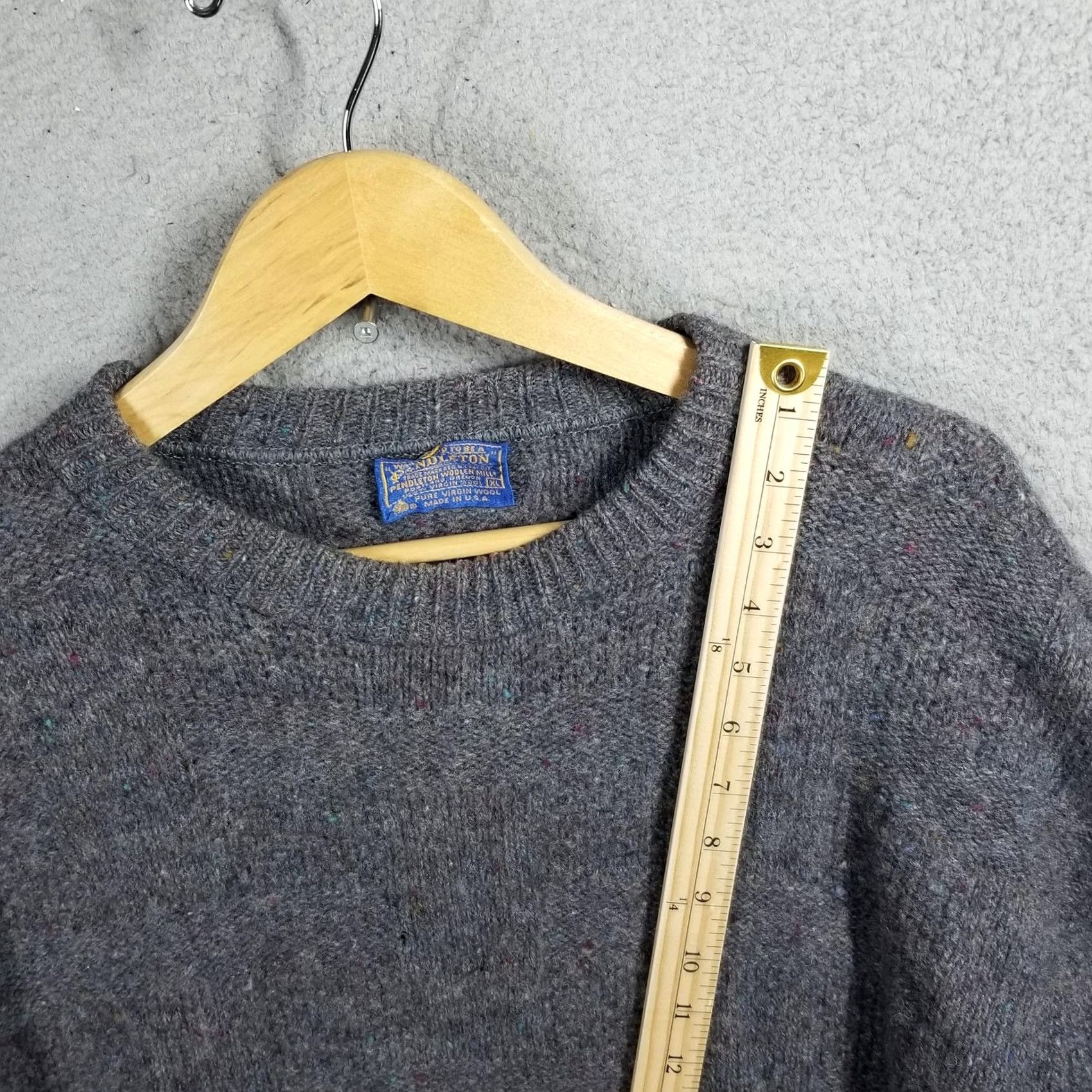 Pendleton VINTAGE Pendleton Sweater Mens XL Gray Wool Thick Knit Crewneck Pullover USA Size US XL / EU 56 / 4 - 3 Thumbnail