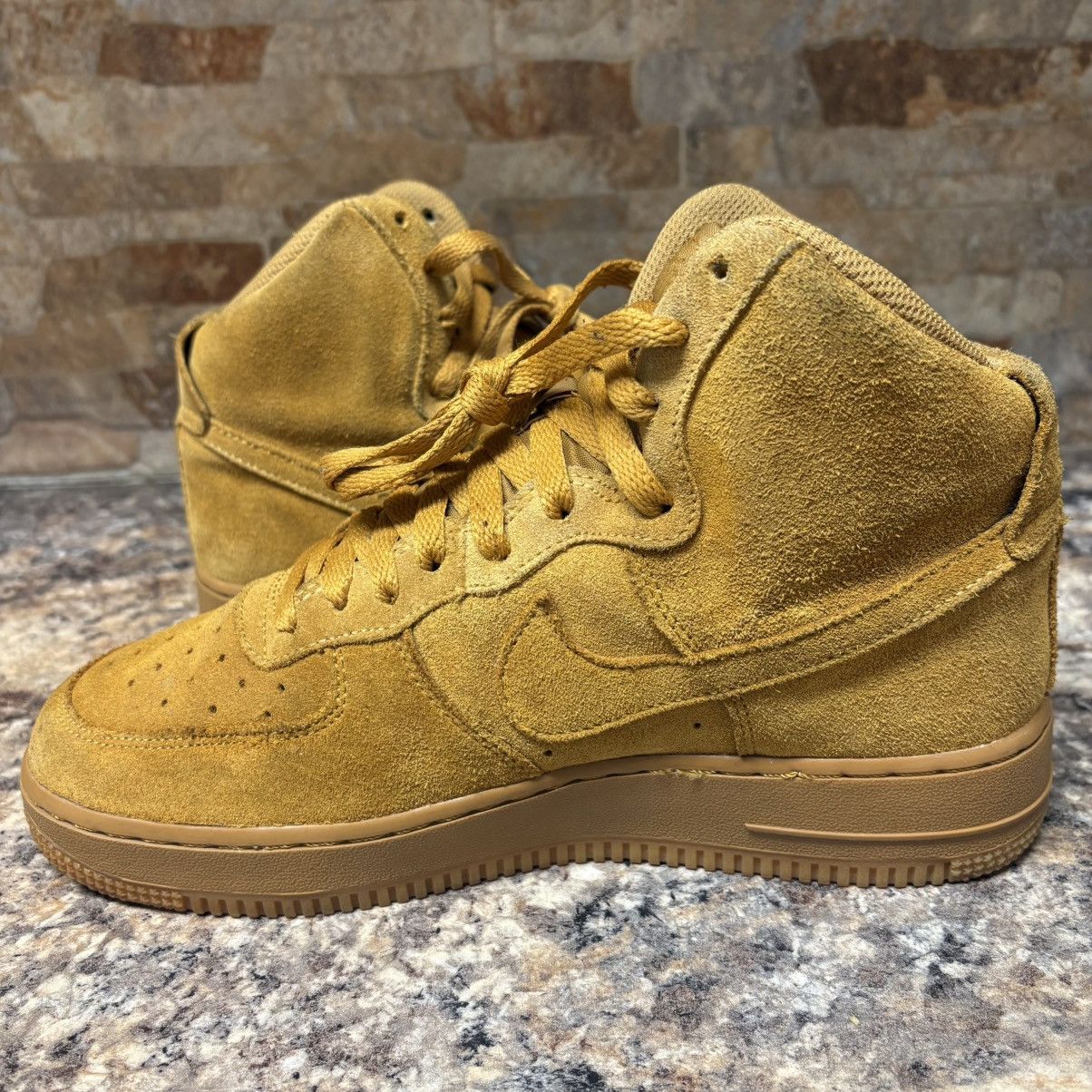 Nike Nike Air Force 1 Hi Wheat Size 7 Size US 7 / EU 40 - 7 Thumbnail