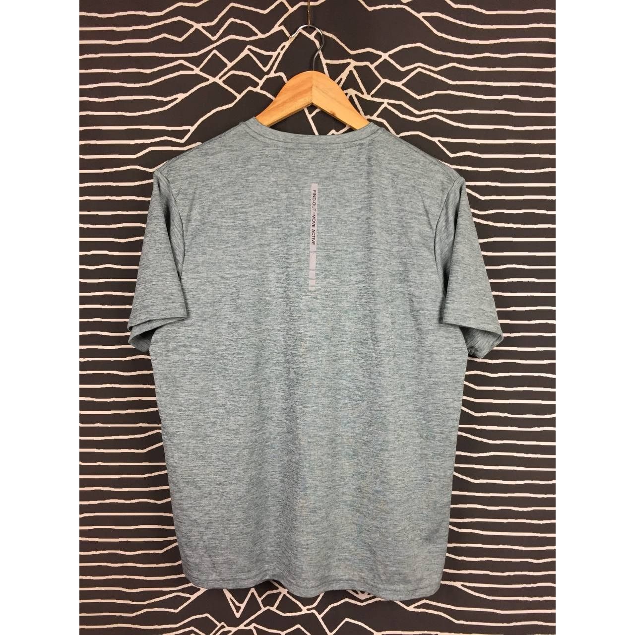 Japanese Brand × Vintage Find-Out Small Logo Move Active Athleticwear Tee Size US L / EU 52-54 / 3 - 5 Thumbnail
