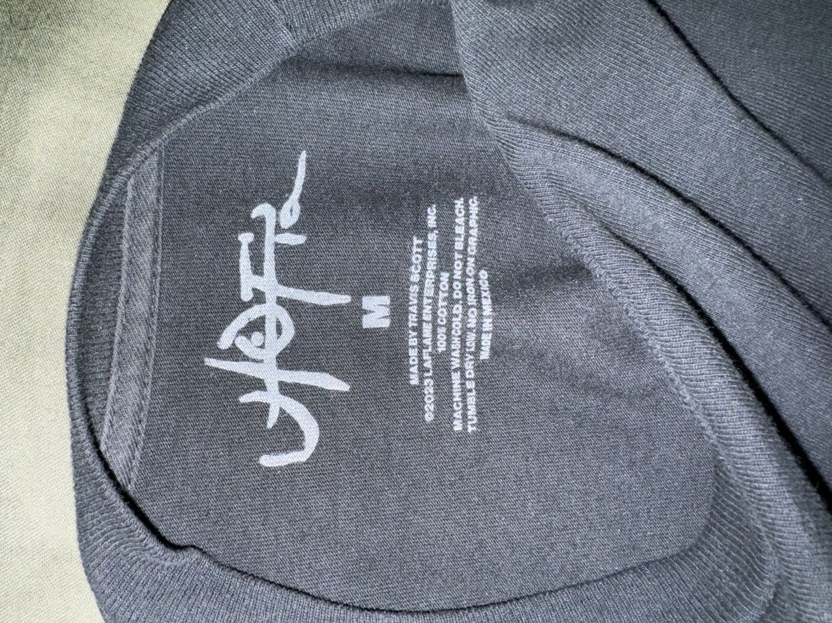Travis Scott Travis Scott Utopia Long Sleeve face tee Size US M / EU 48-50 / 2 - 2 Thumbnail
