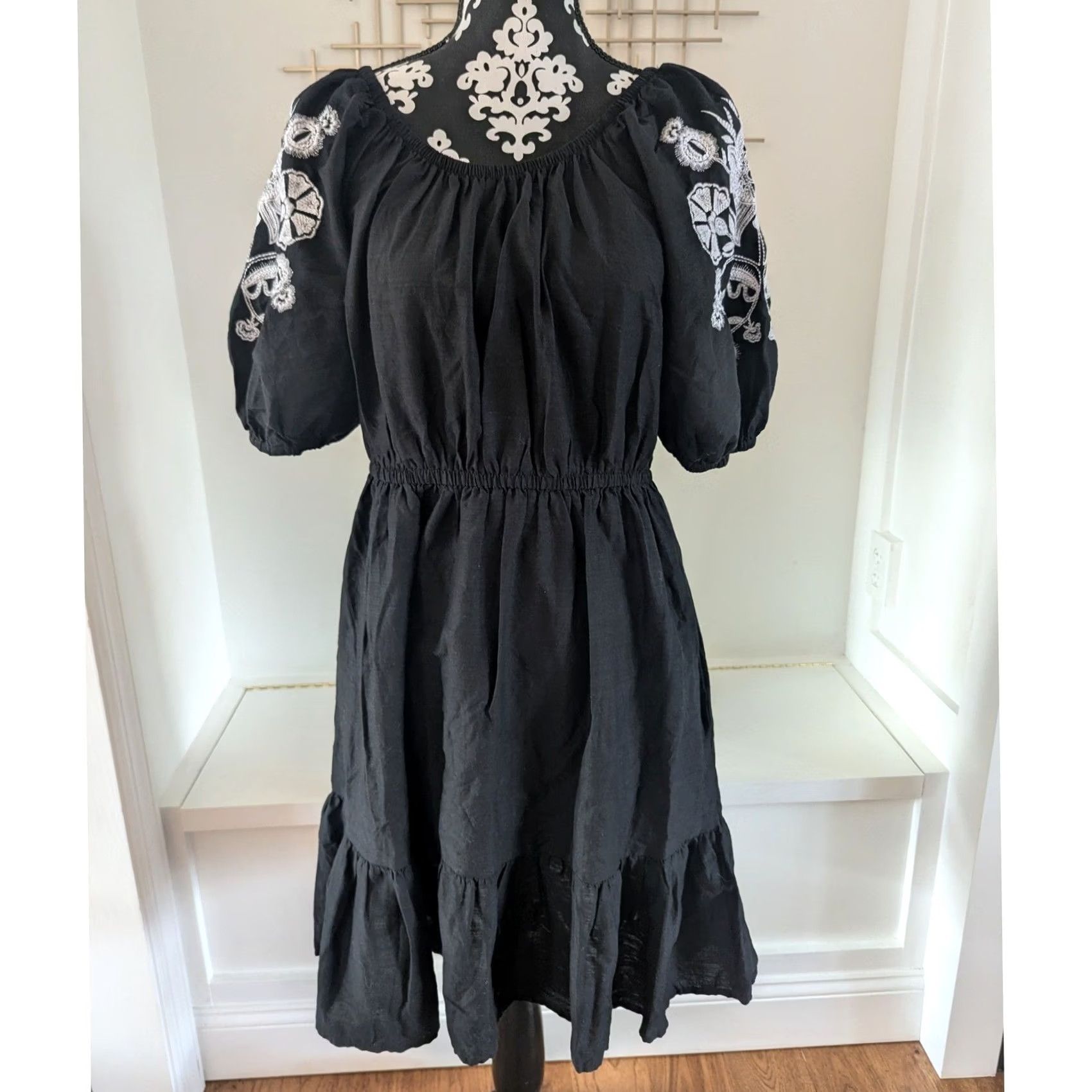 Vintage Knox Rose Black Embroidered Puff Sleeve Dress Size S Boho Ruffle Hem Size S / US 4 / IT 40 - 2 Thumbnail